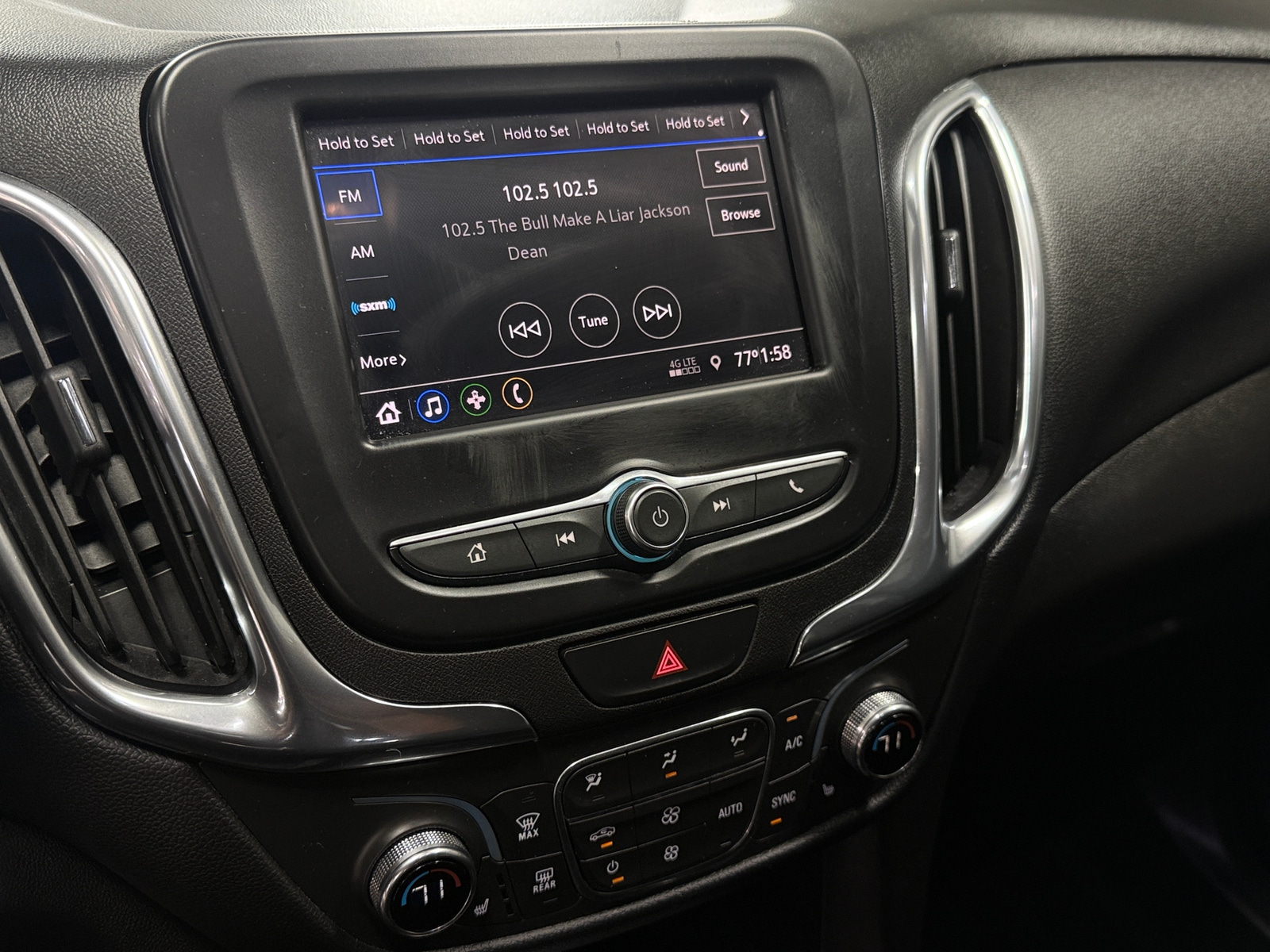 Thumbnail: 2020 Chevrolet Equinox - 4