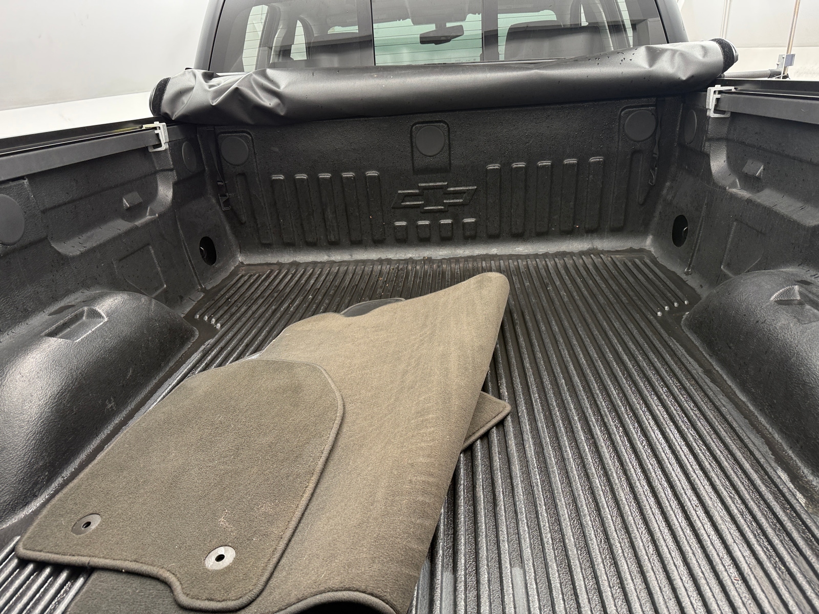 Thumbnail: 2017 Chevrolet Silverado 1500 - 6
