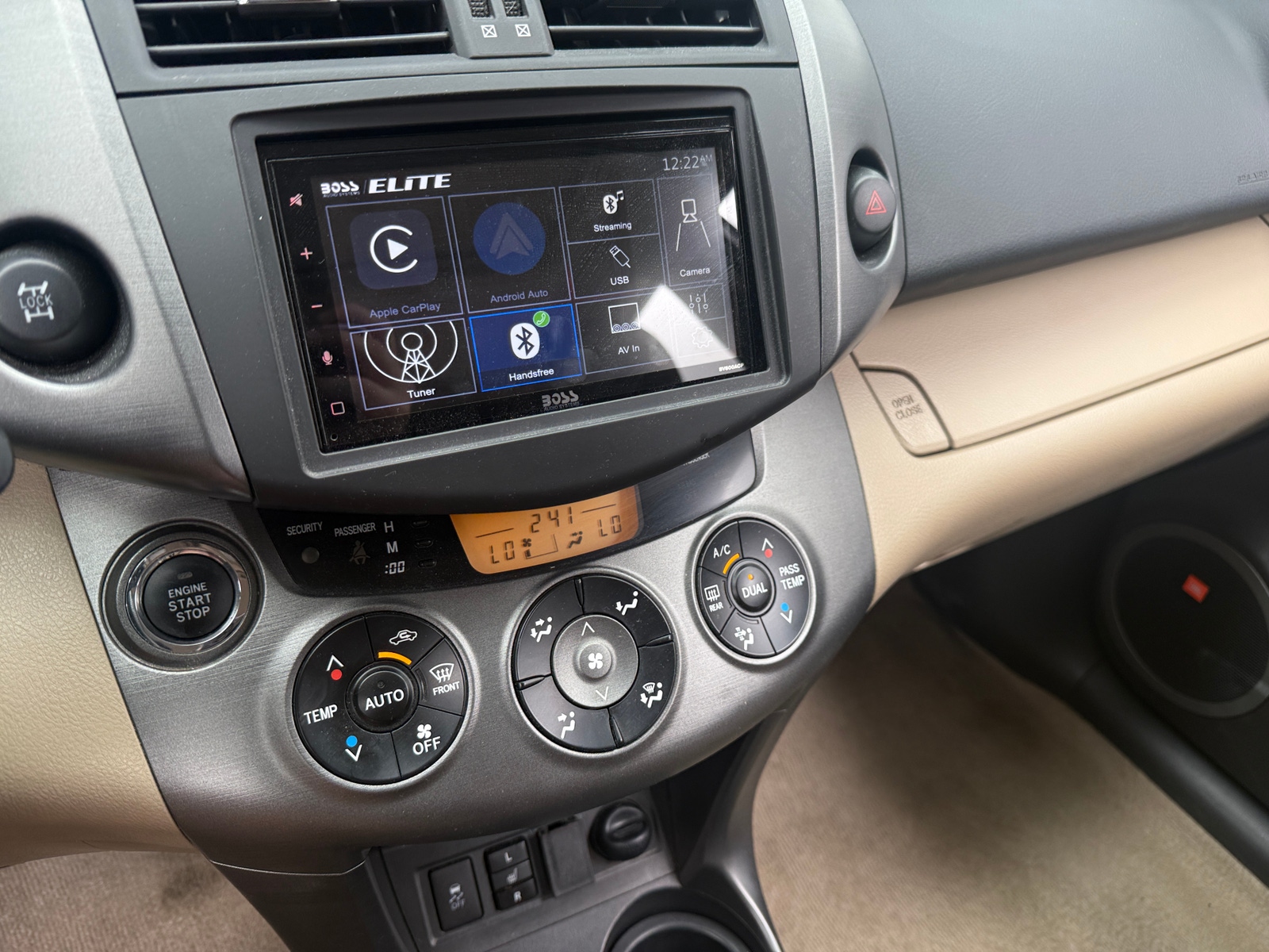 Thumbnail: 2011 Toyota RAV4 - 4