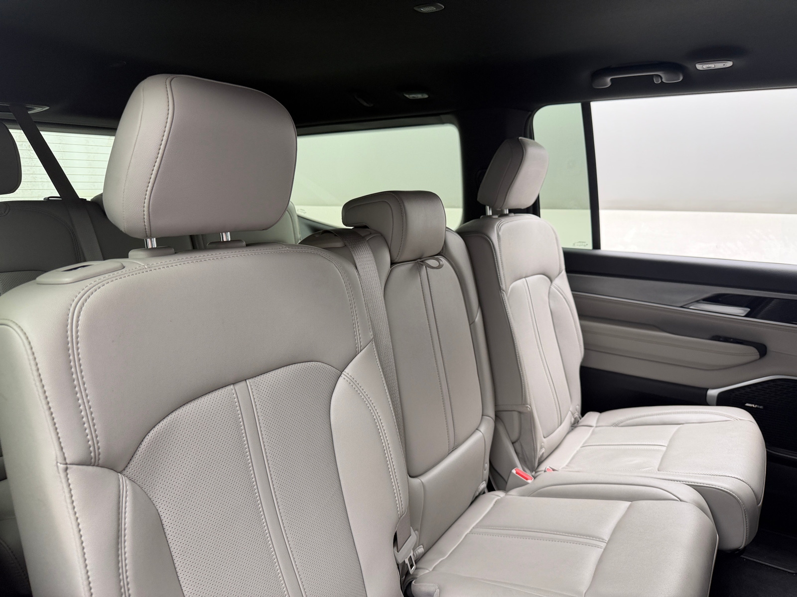Thumbnail: 2025 Jeep Wagoneer - 5