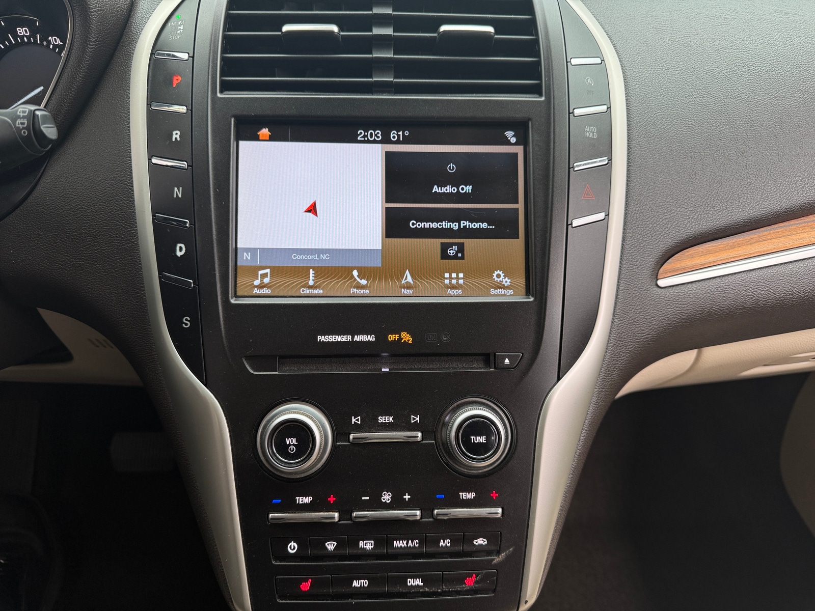 Thumbnail: 2018 Lincoln MKC - 3