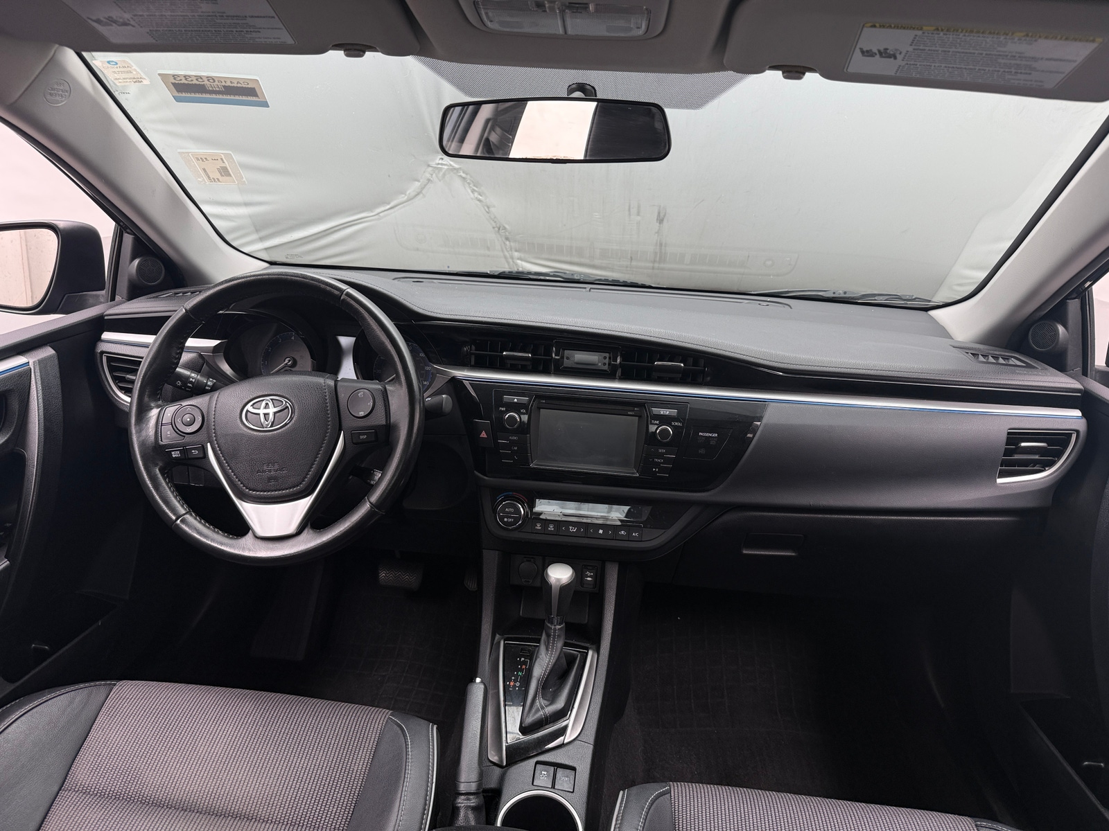 Thumbnail: 2016 Toyota Corolla - 3