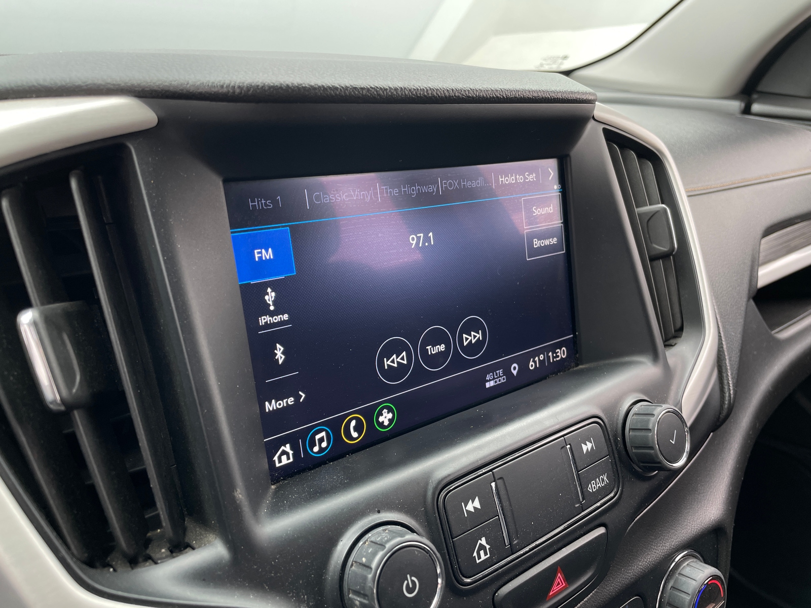Thumbnail: 2020 GMC Terrain - 3
