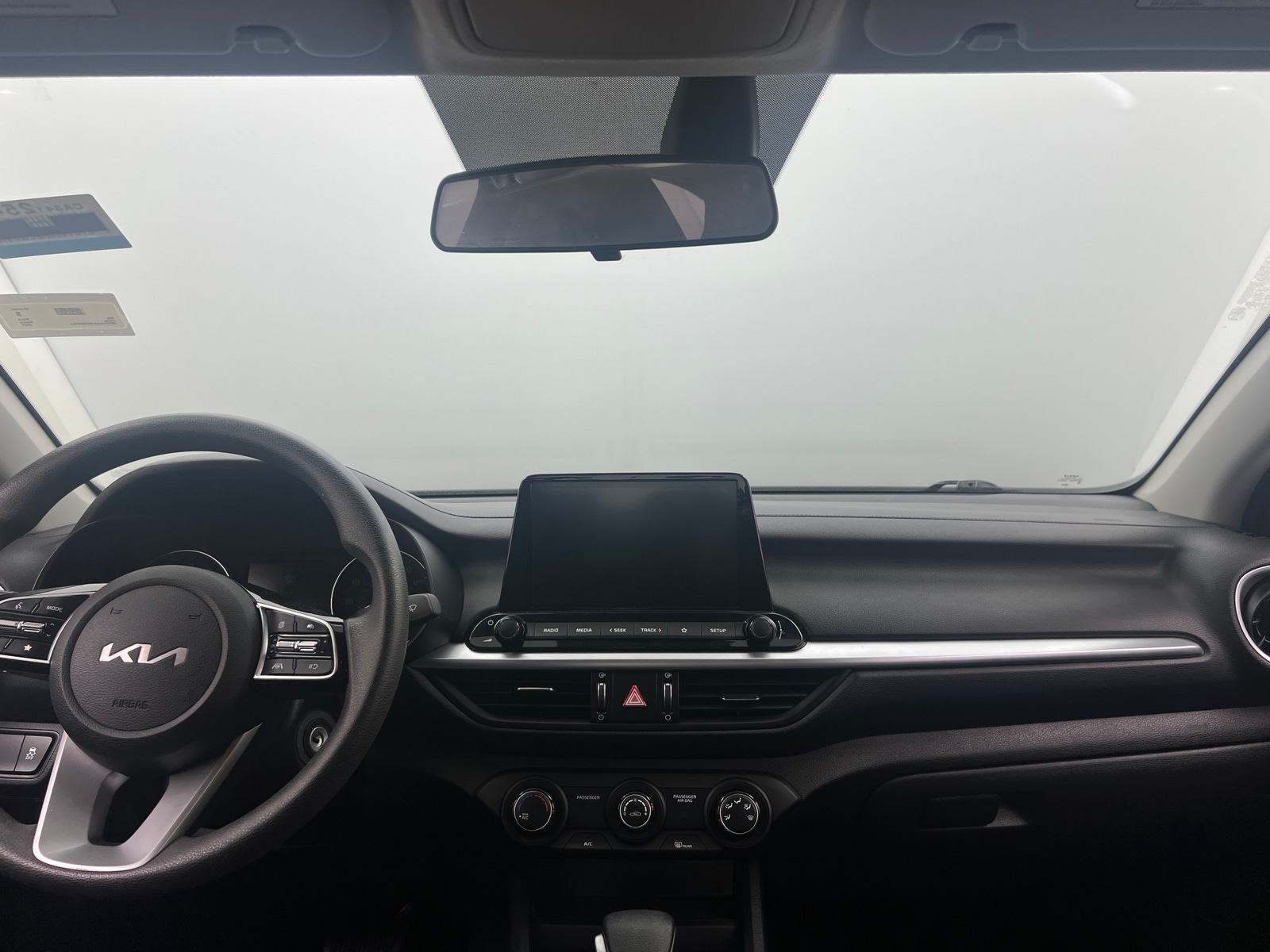 Thumbnail: 2022 Kia Forte - 3
