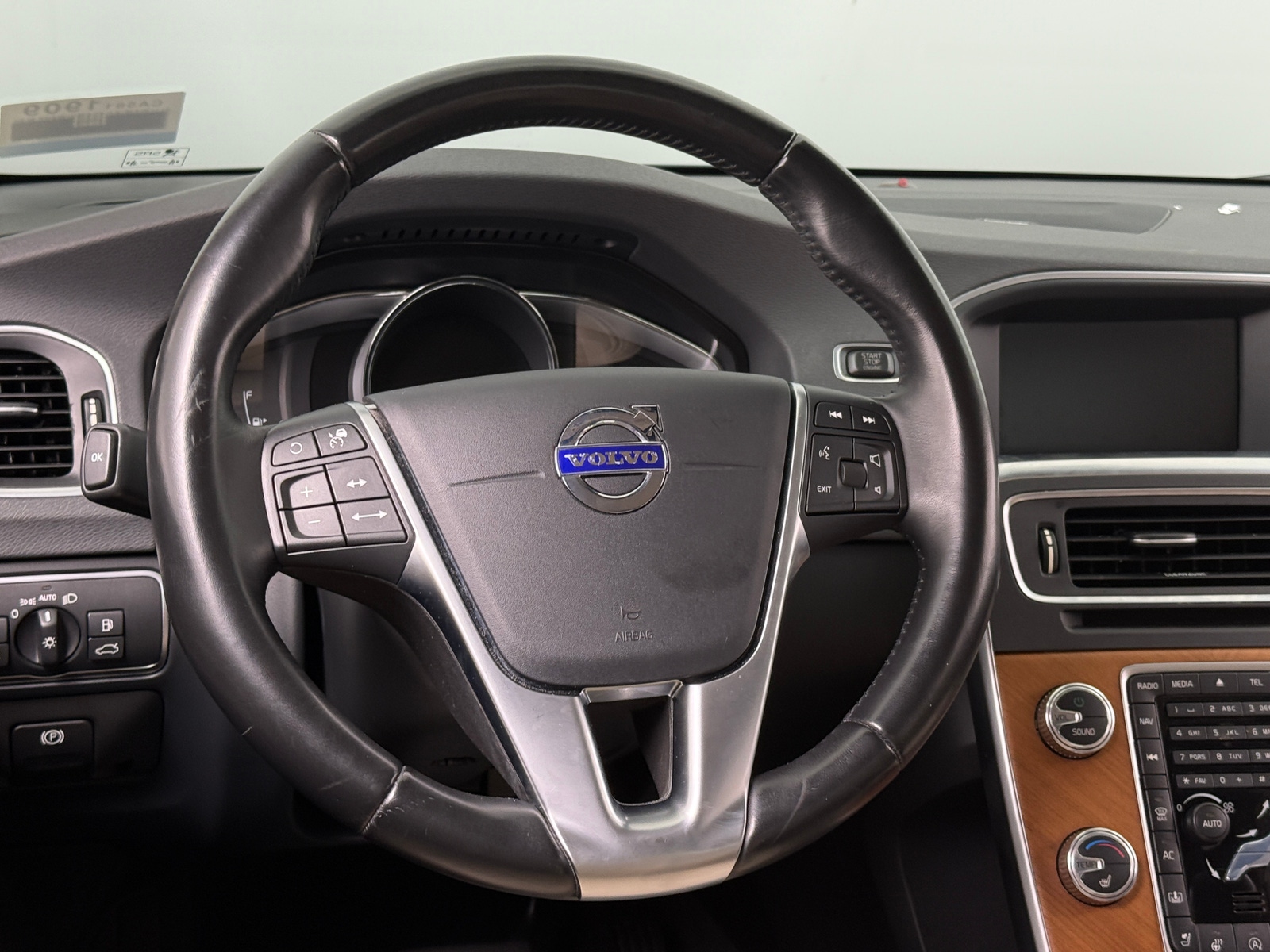 Thumbnail: 2018 Volvo S60 - 4