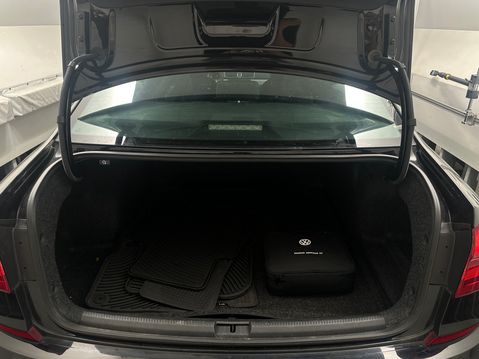 Thumbnail: 2016 Volkswagen Passat - 7