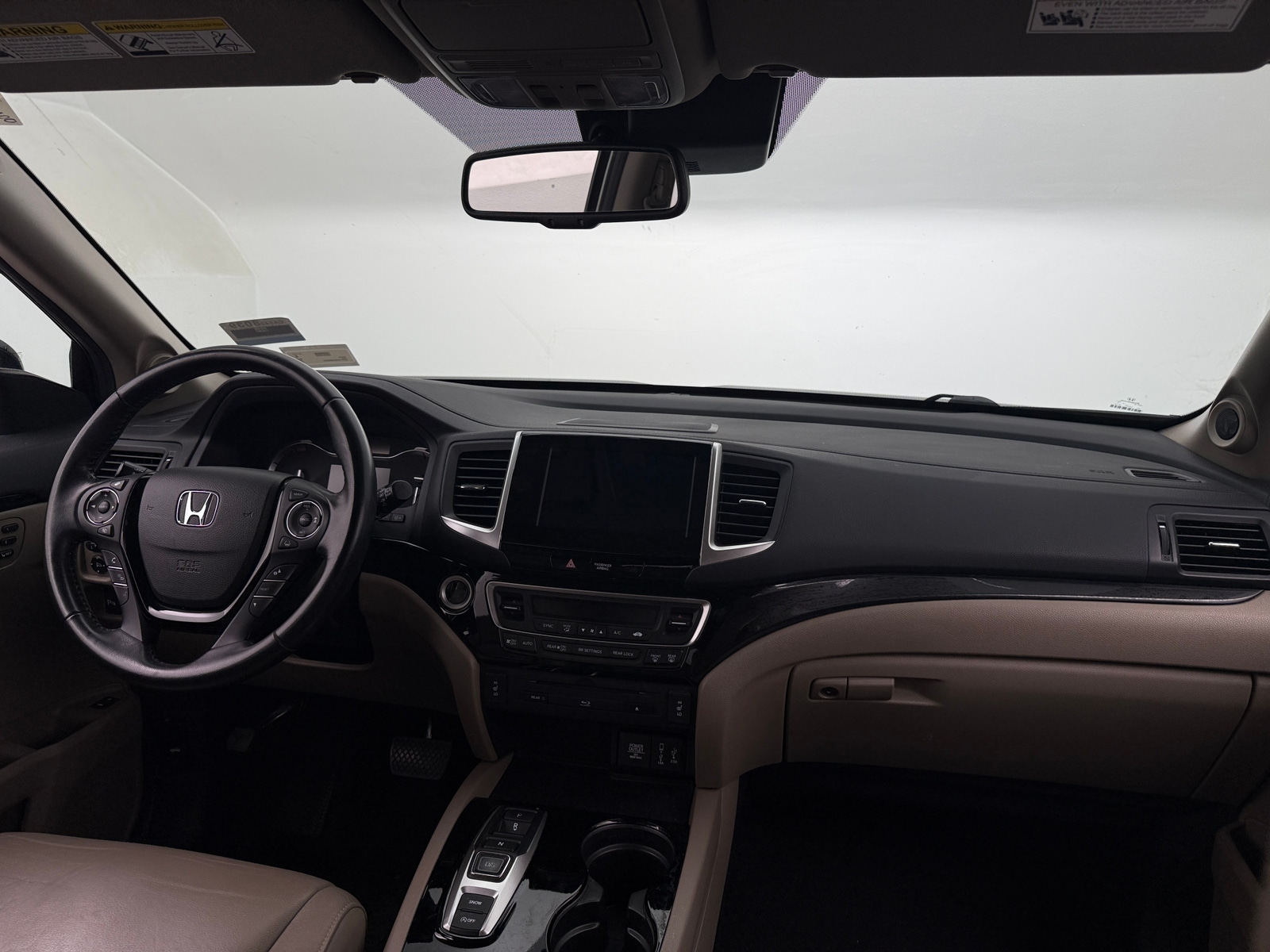 Thumbnail: 2017 Honda Pilot - 2