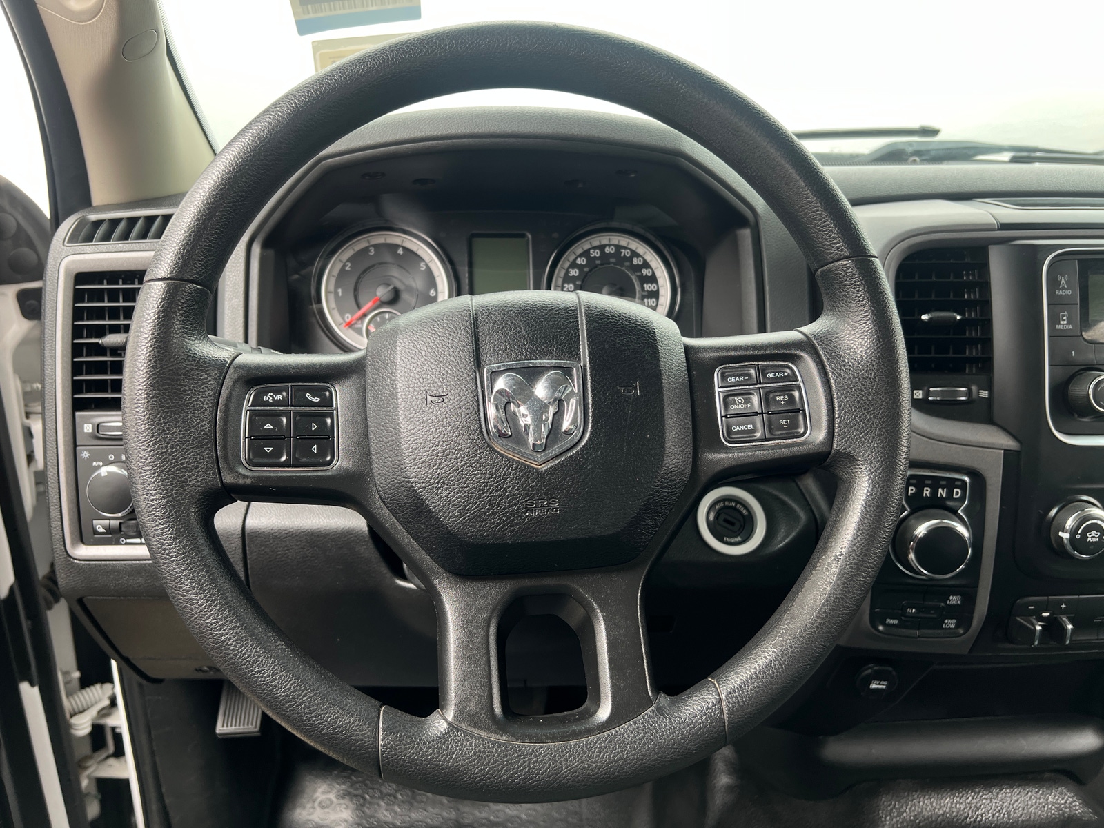 Thumbnail: 2020 RAM 1500 Classic - 4