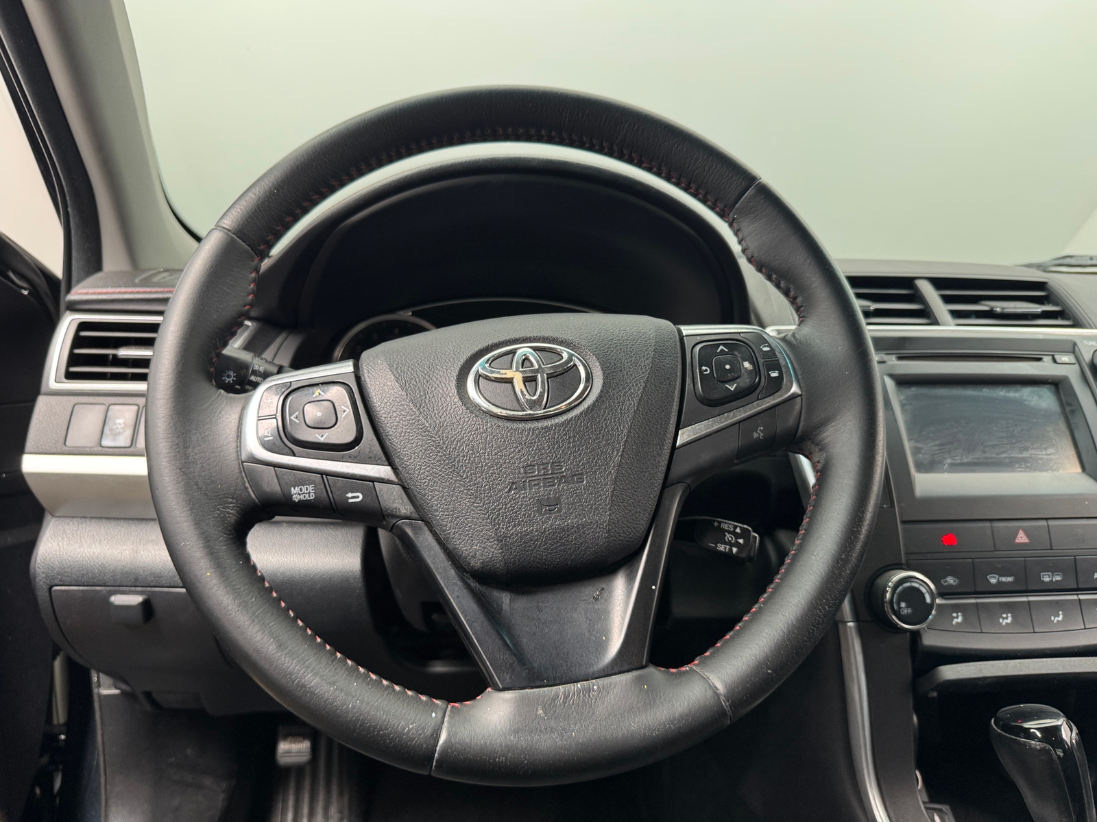Thumbnail: 2015 Toyota Camry - 5