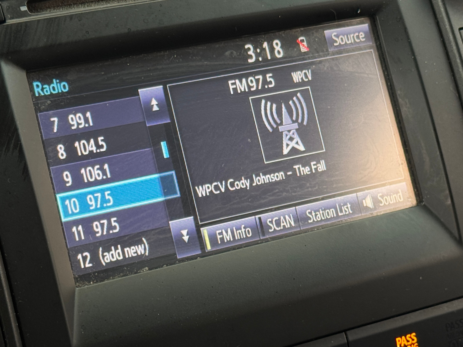 Thumbnail: 2015 Toyota Camry - 4