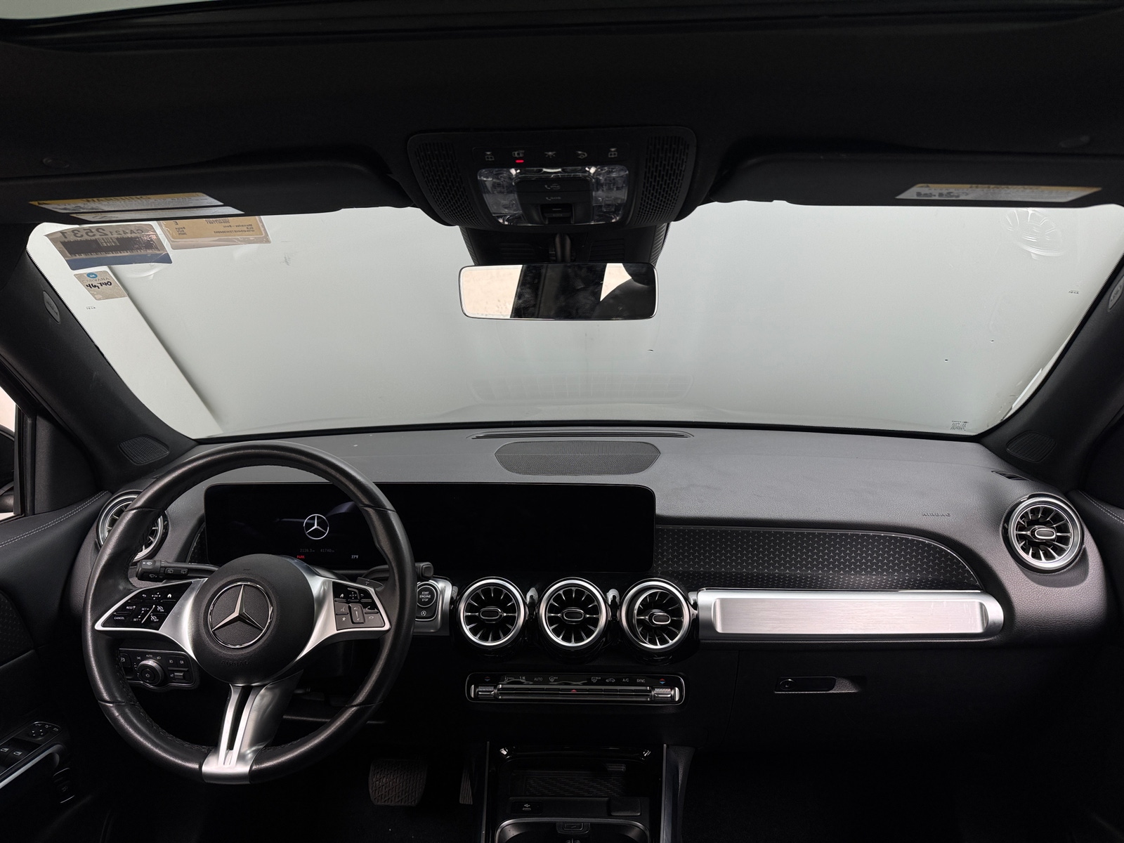Thumbnail: 2025 Mercedes-Benz GLB - 2