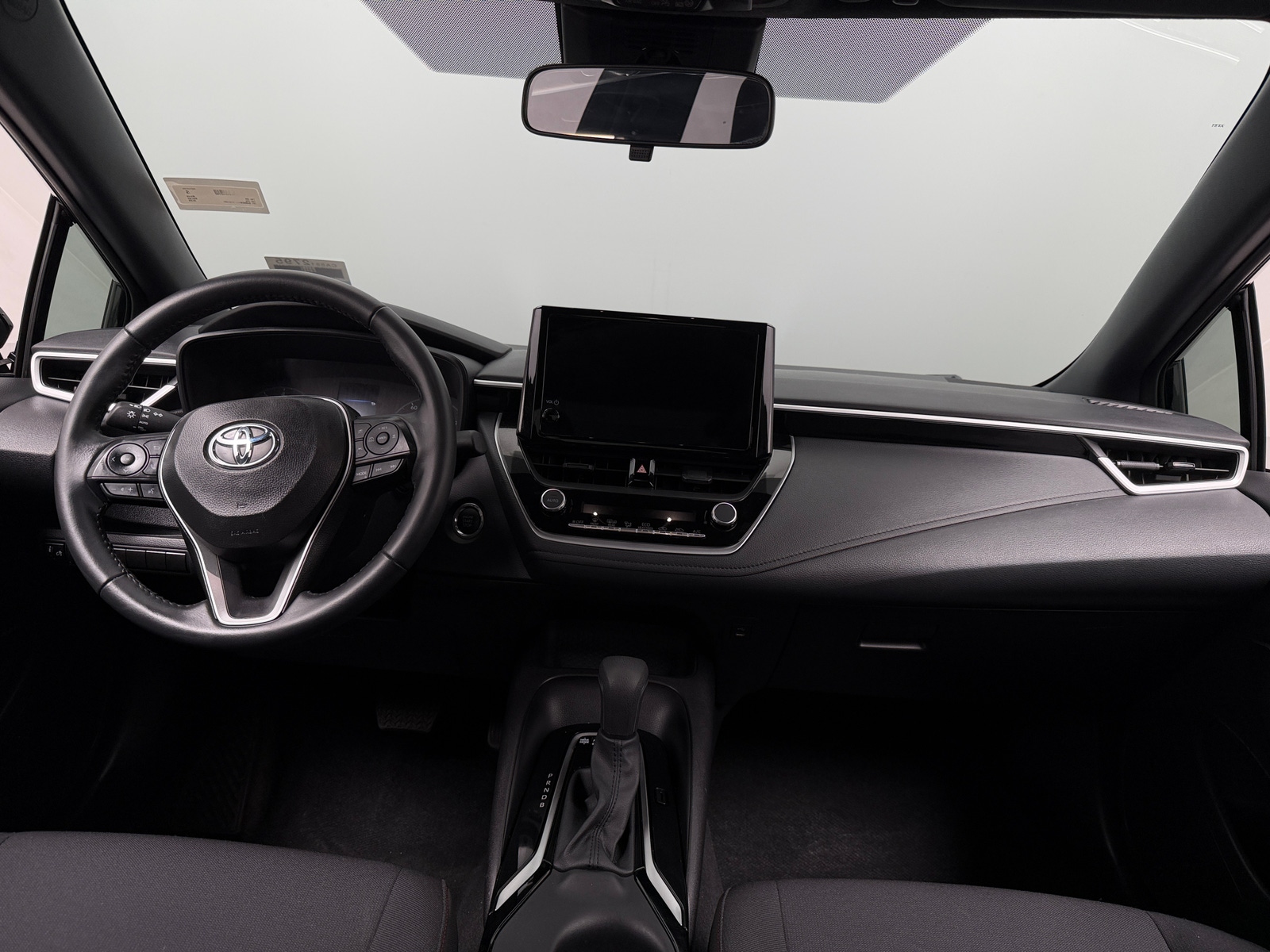 Thumbnail: 2025 Toyota Corolla - 3
