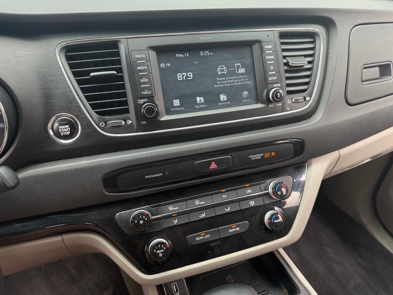 Thumbnail: 2021 Kia Sedona - 3