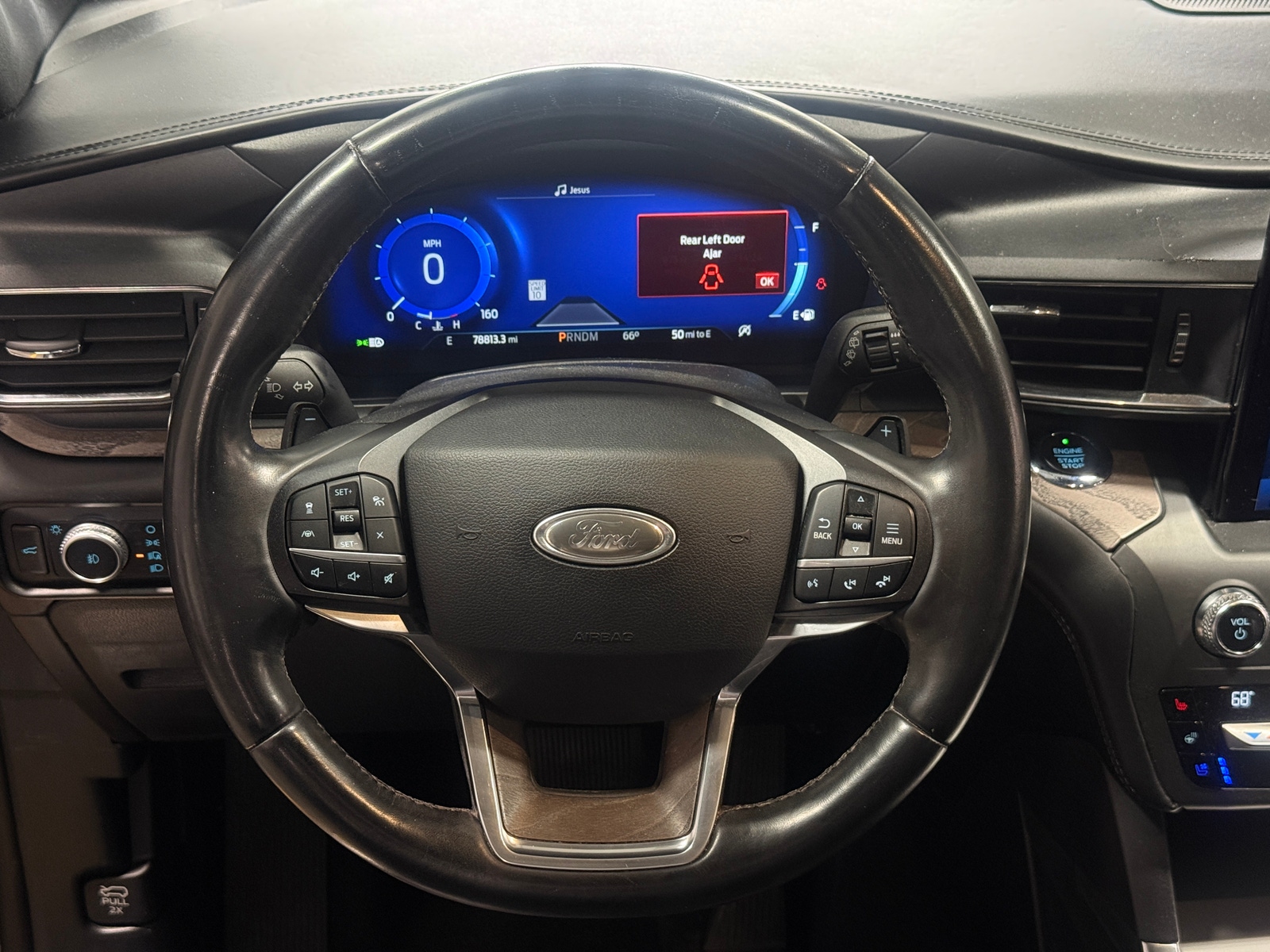 Thumbnail: 2020 Ford Explorer - 5