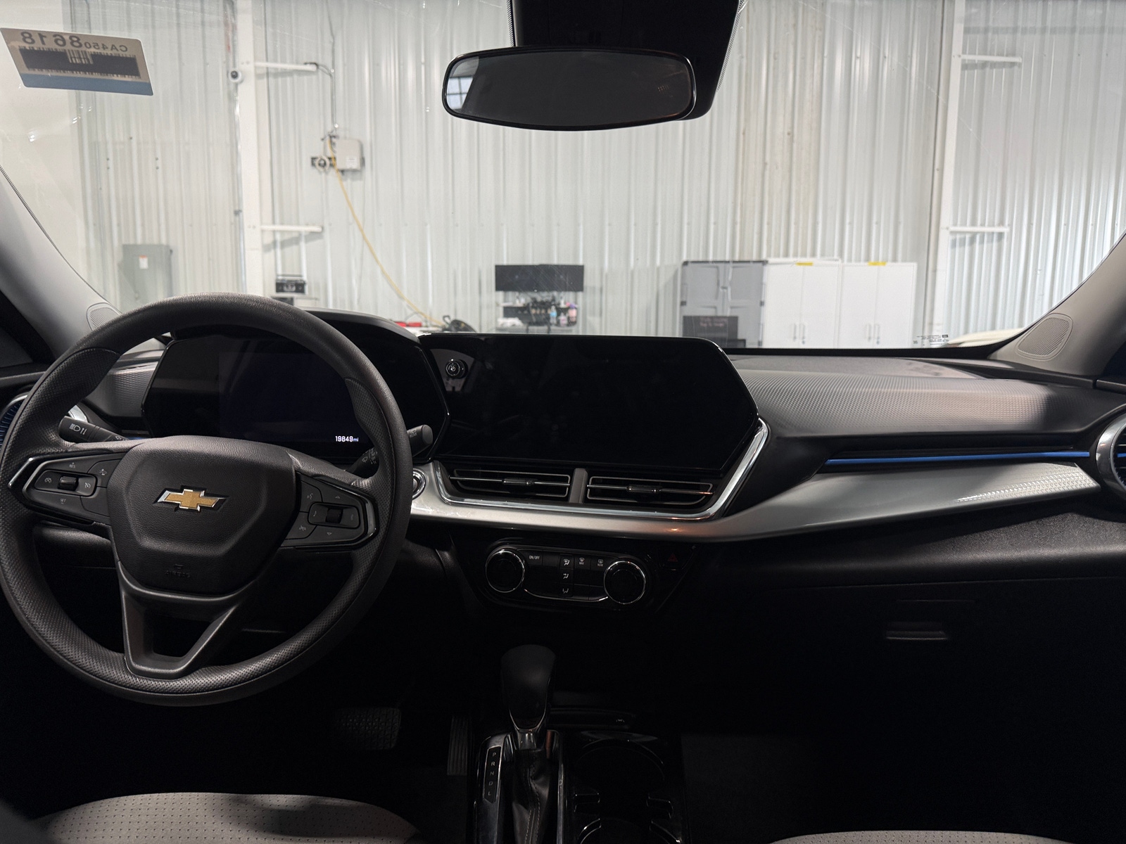 Thumbnail: 2025 Chevrolet Trax - 3