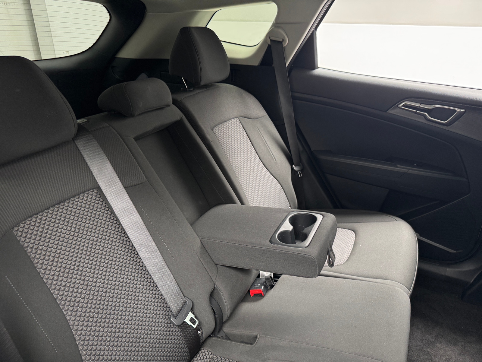 Thumbnail: 2025 Kia Sportage - 6