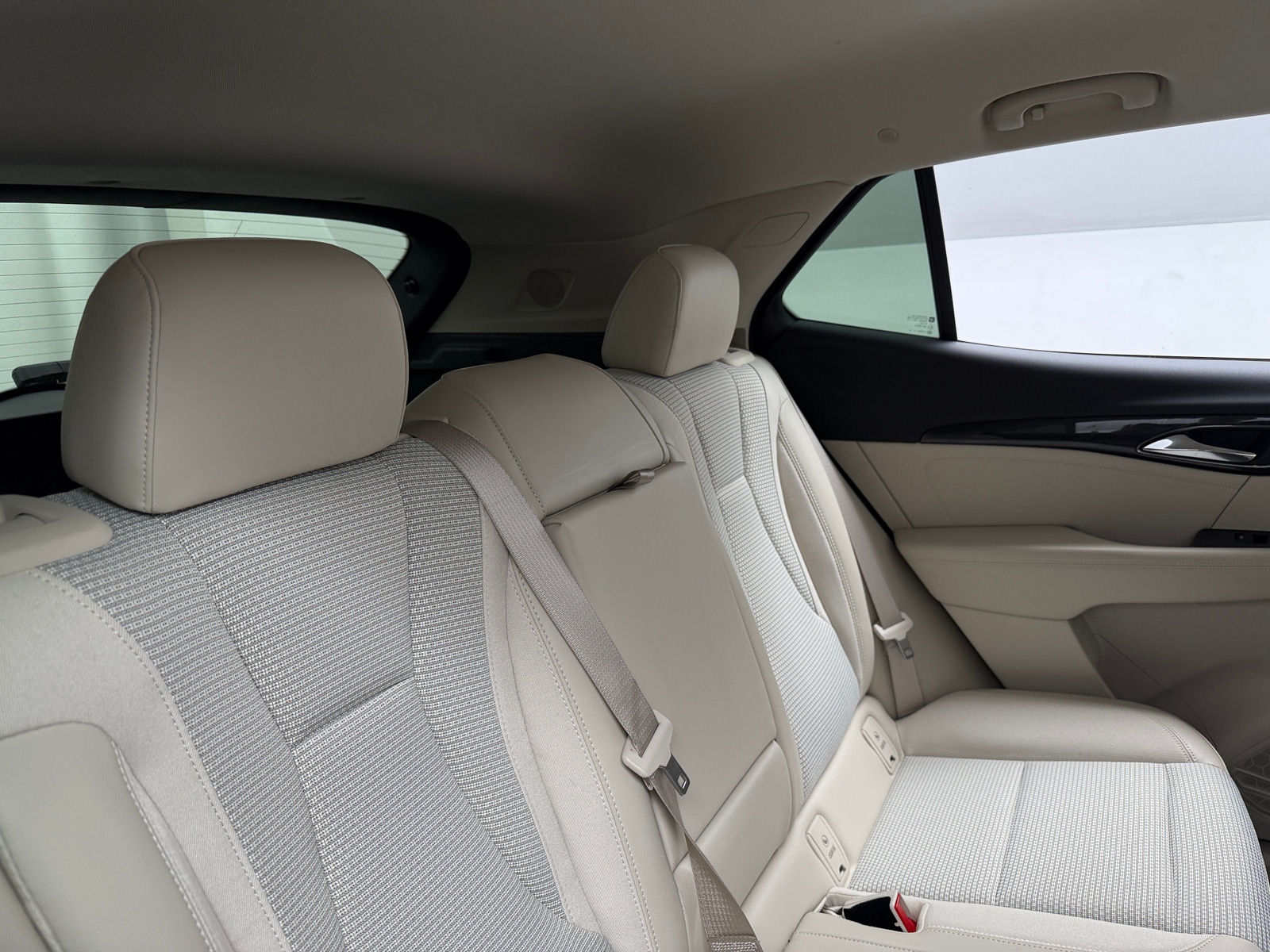 Thumbnail: 2022 Buick Envision - 5