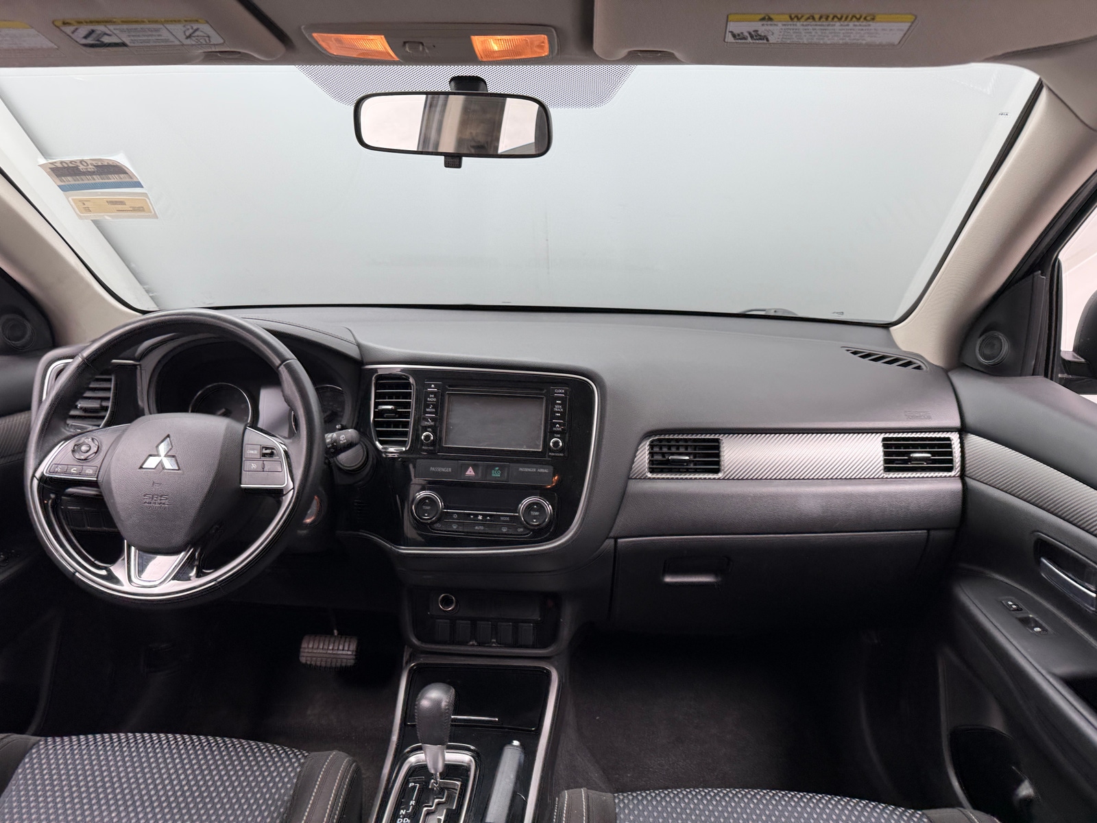 Thumbnail: 2017 Mitsubishi Outlander - 3