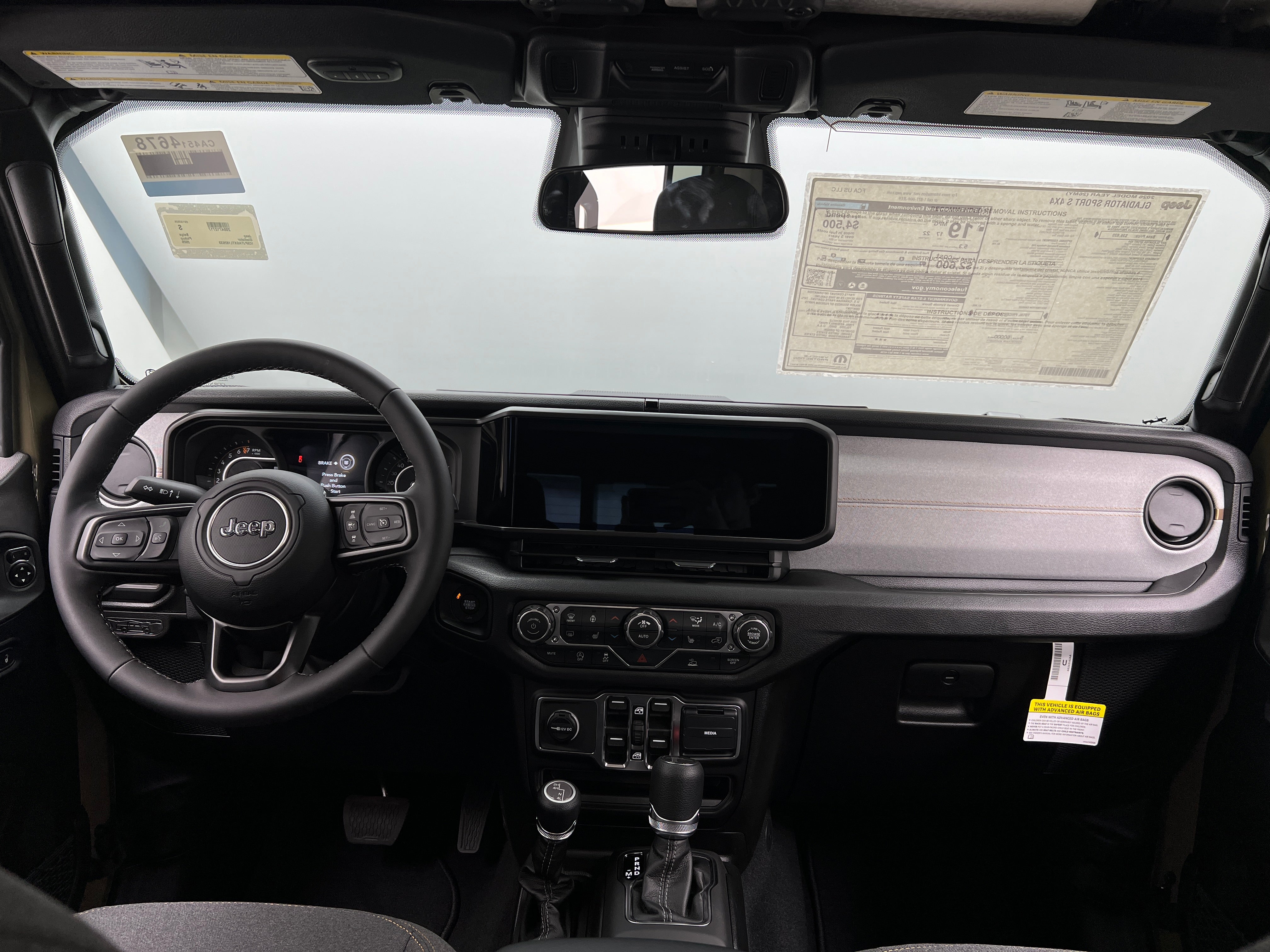 2026 Jeep Gladiator Sport S Auto's photo