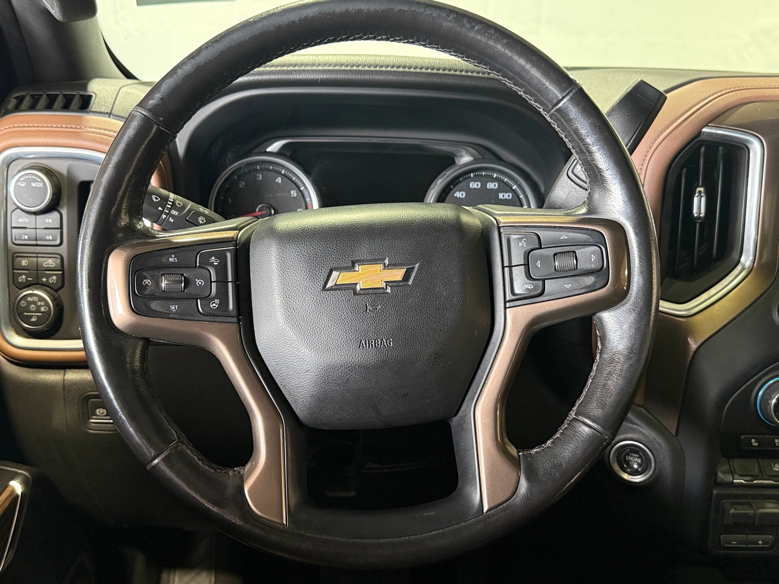 Thumbnail: 2022 Chevrolet Silverado 2500 - 4