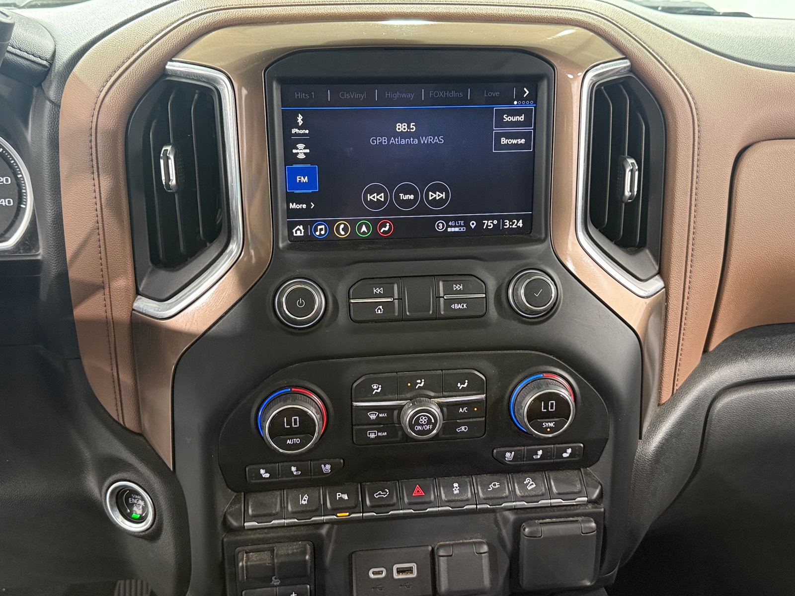 Thumbnail: 2022 Chevrolet Silverado 2500 - 3