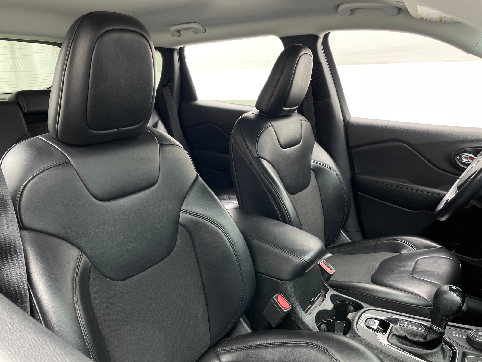 Thumbnail: 2020 Jeep Cherokee - 2