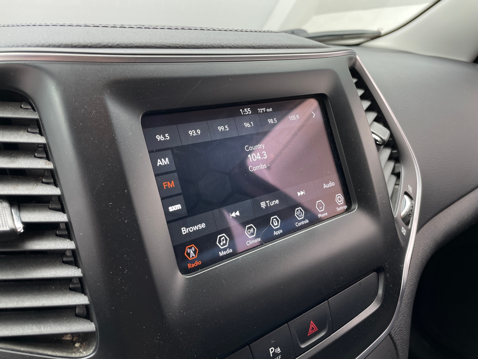 Thumbnail: 2020 Jeep Cherokee - 4