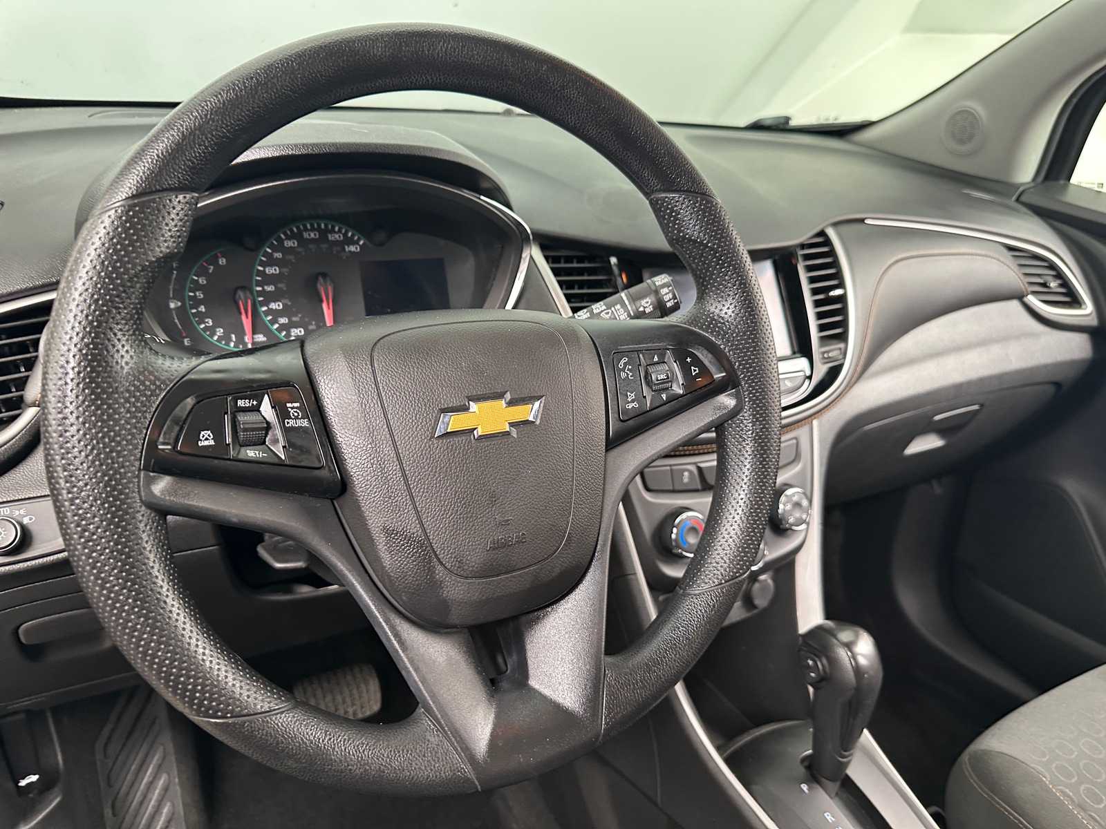 Thumbnail: 2020 Chevrolet Trax - 5