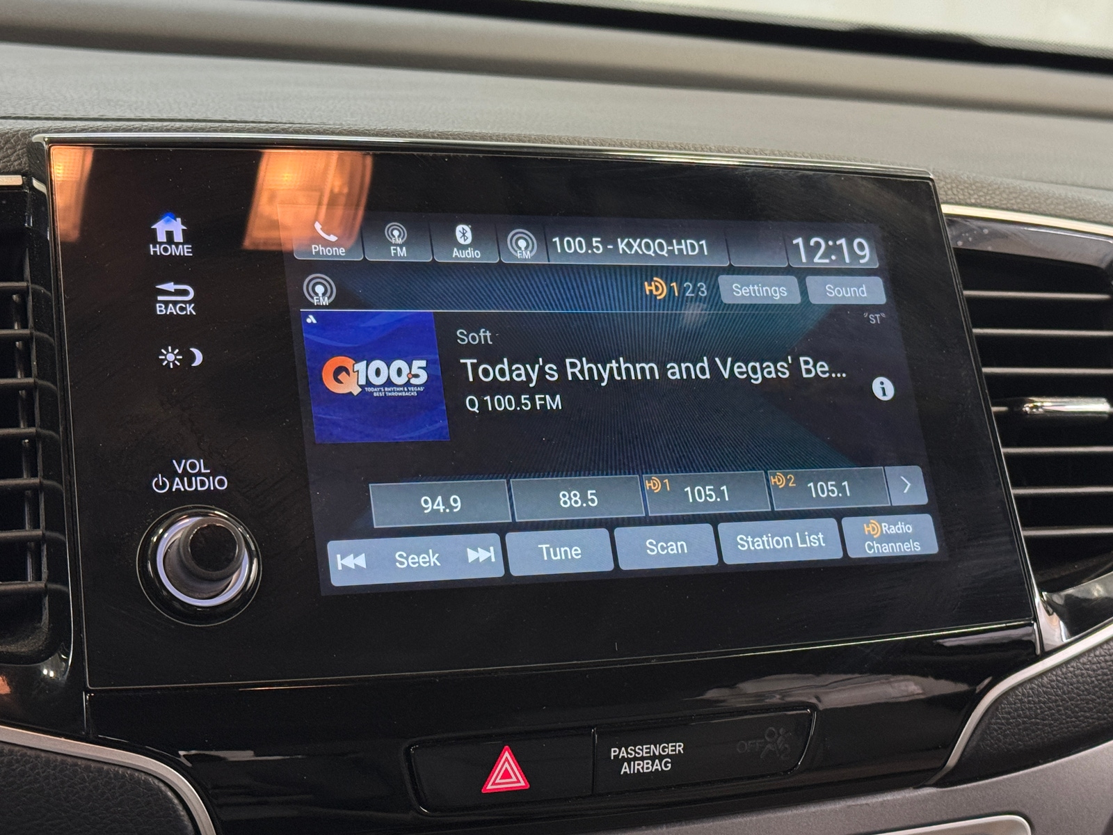 Thumbnail: 2019 Honda Pilot - 3