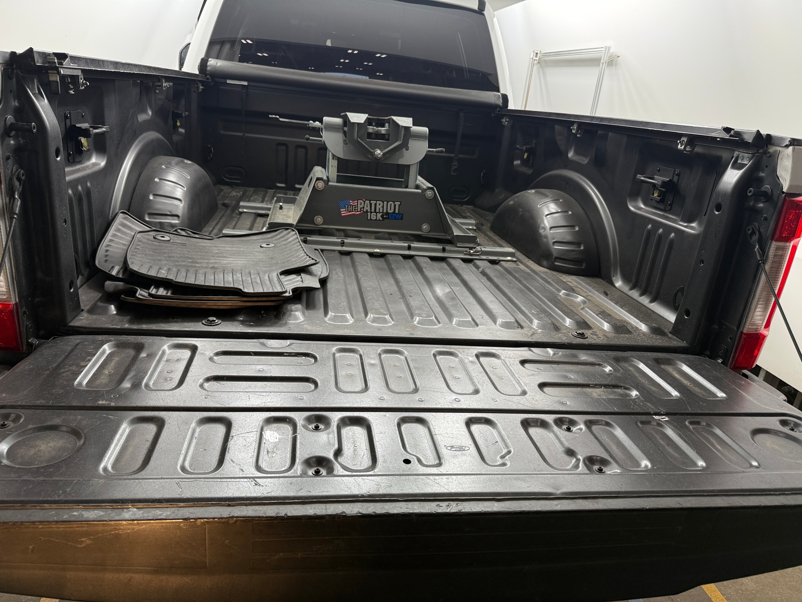 Thumbnail: 2019 Ford Econoline - 7