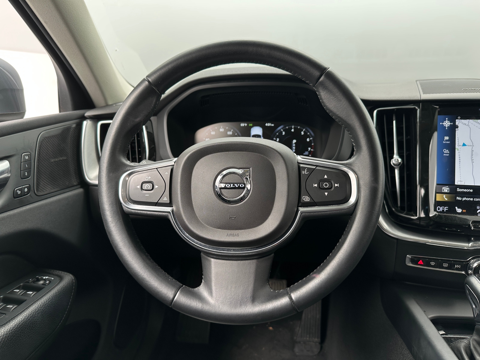 Thumbnail: 2019 Volvo XC60 - 4