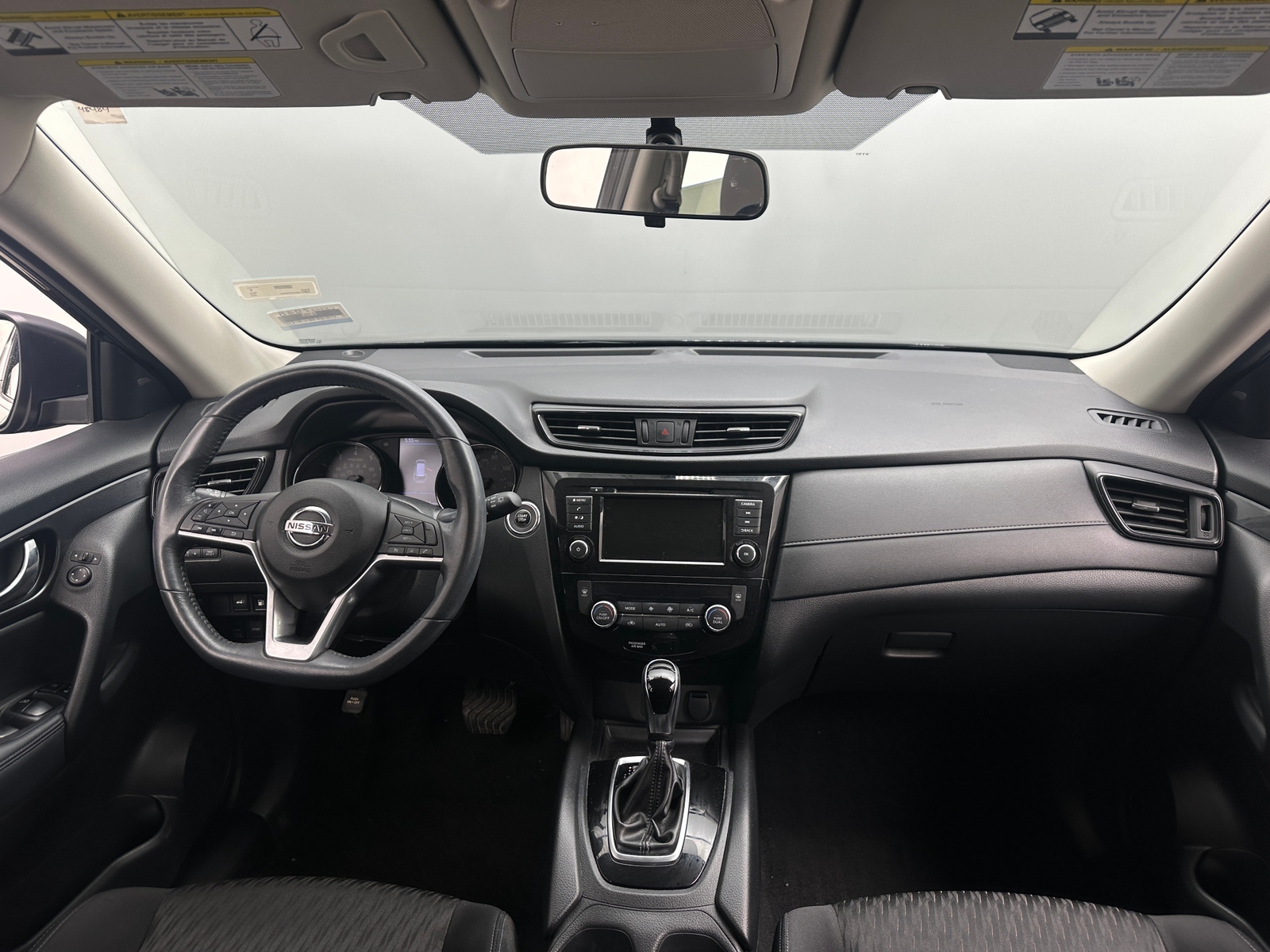 Thumbnail: 2018 Nissan Rogue - 3