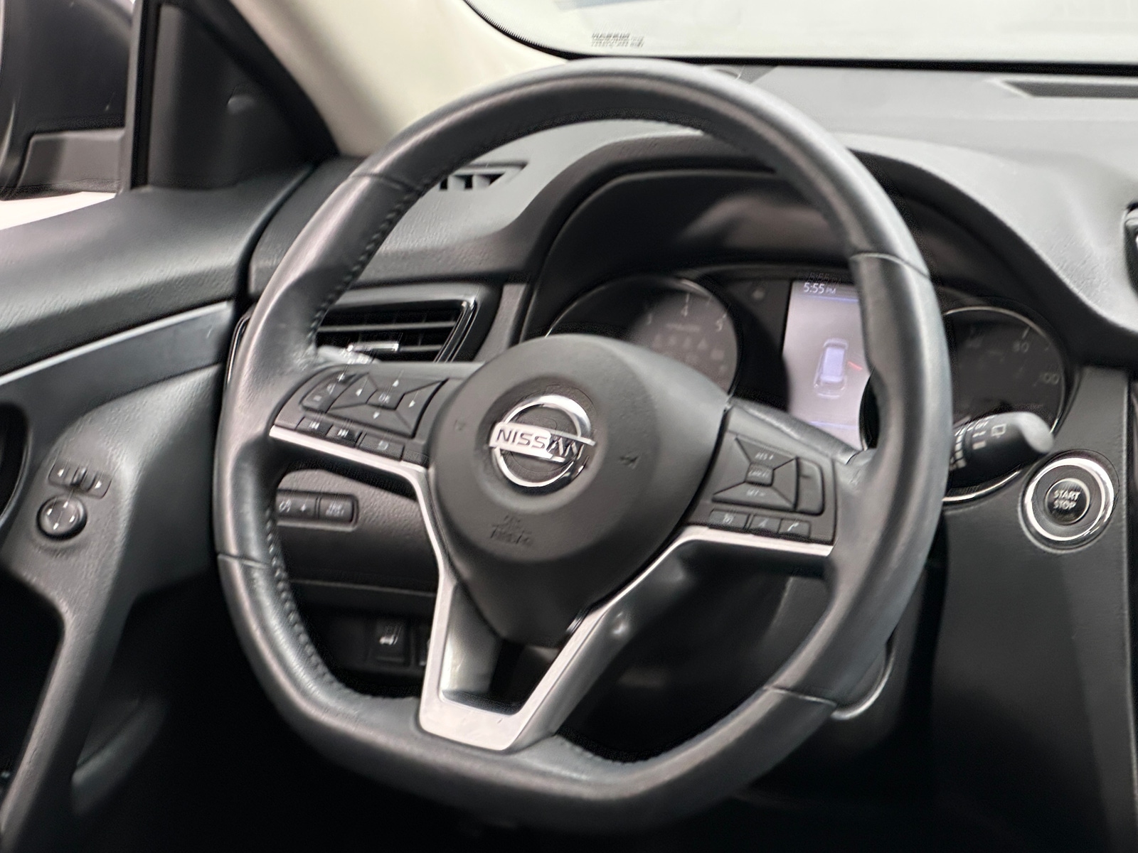 Thumbnail: 2018 Nissan Rogue - 5