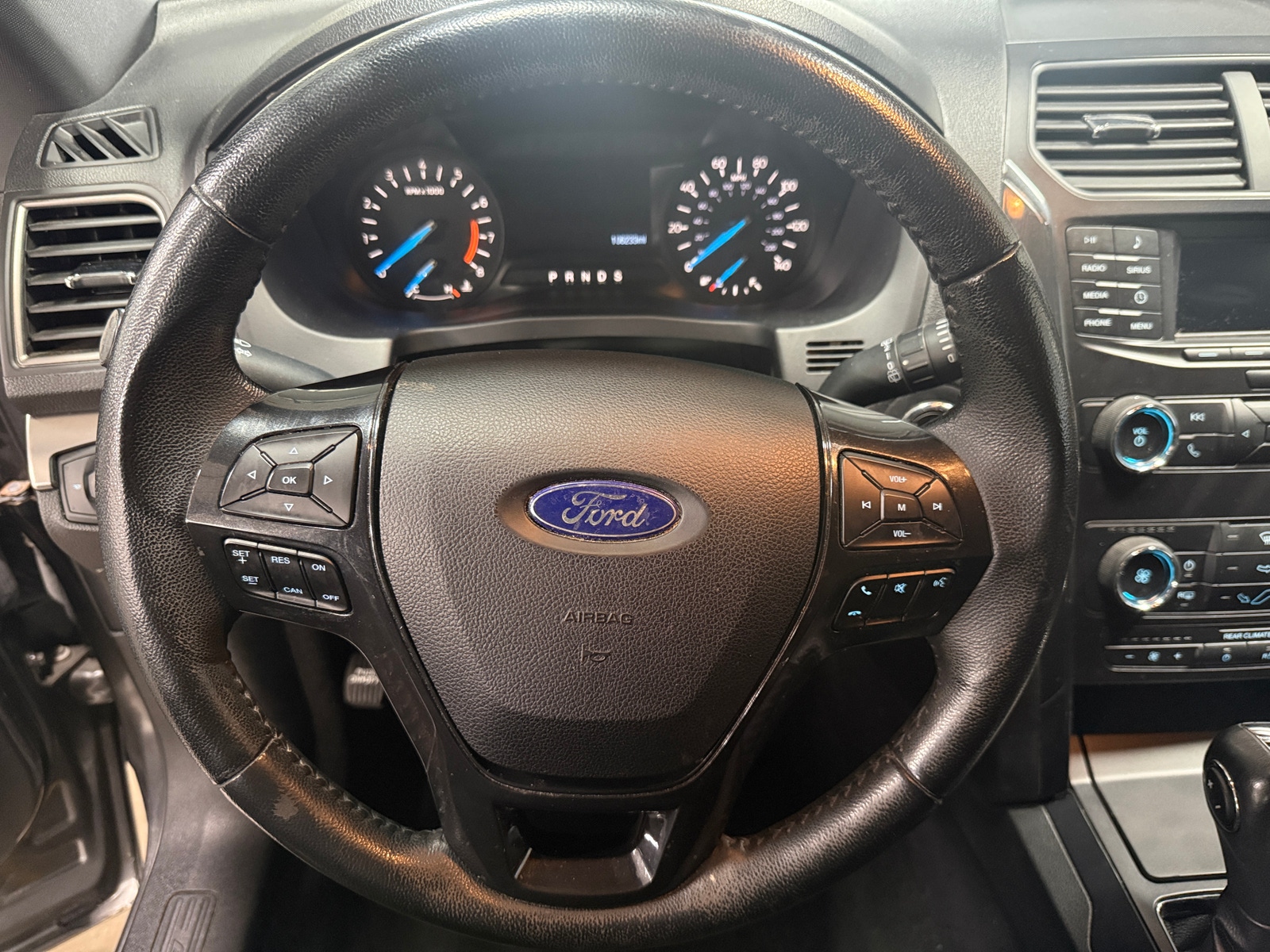 Thumbnail: 2019 Ford Explorer - 5