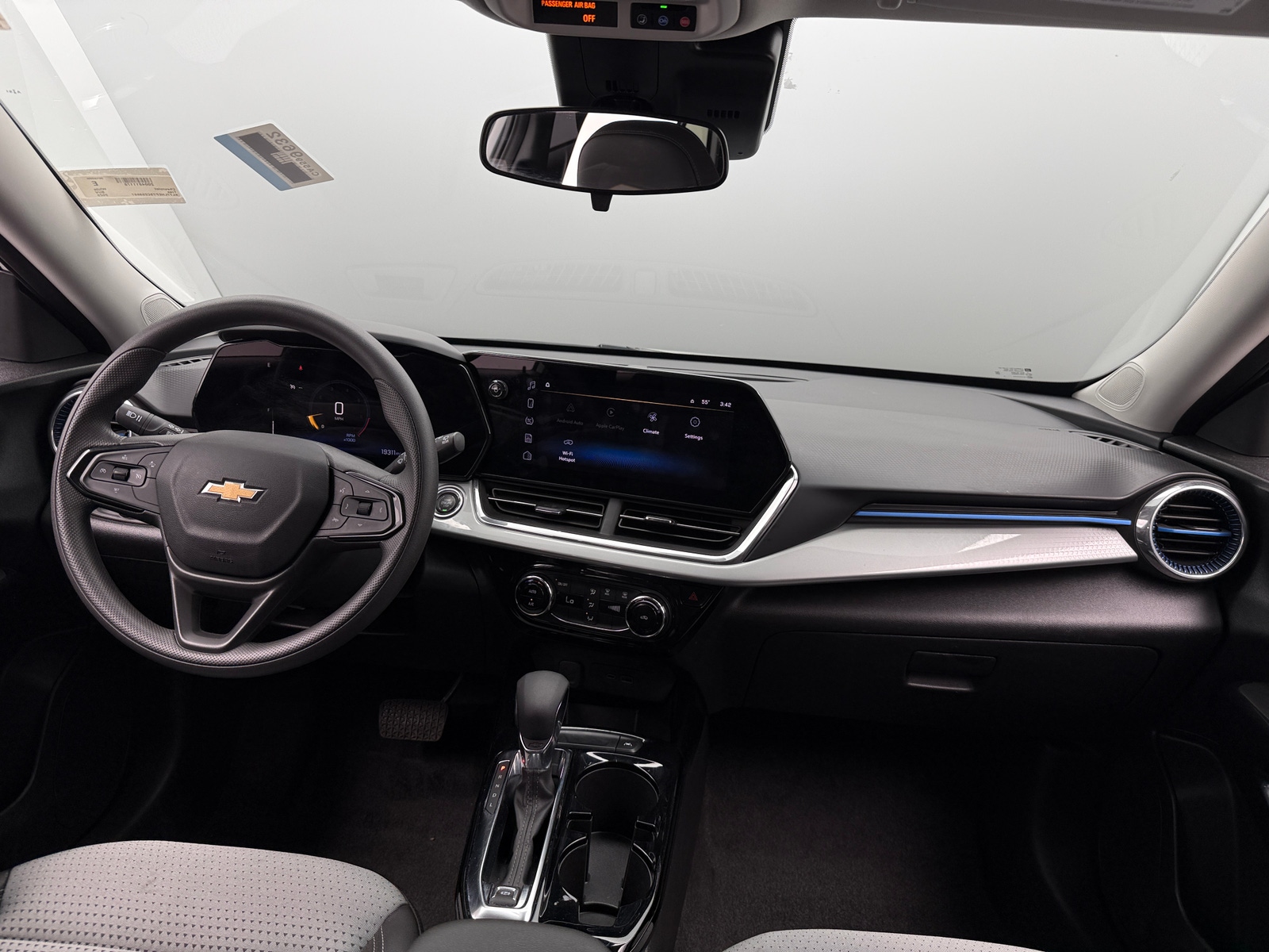 Thumbnail: 2025 Chevrolet Trax - 3