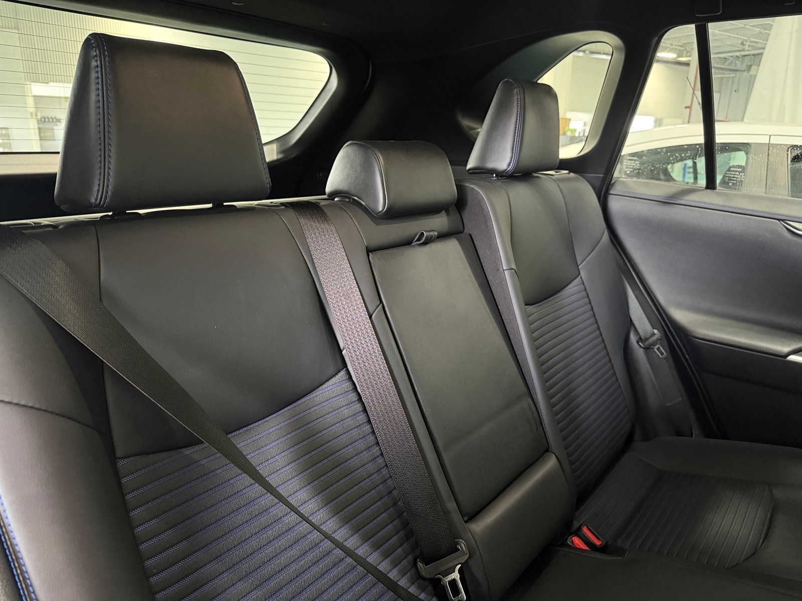 Thumbnail: 2022 Toyota RAV4 - 6