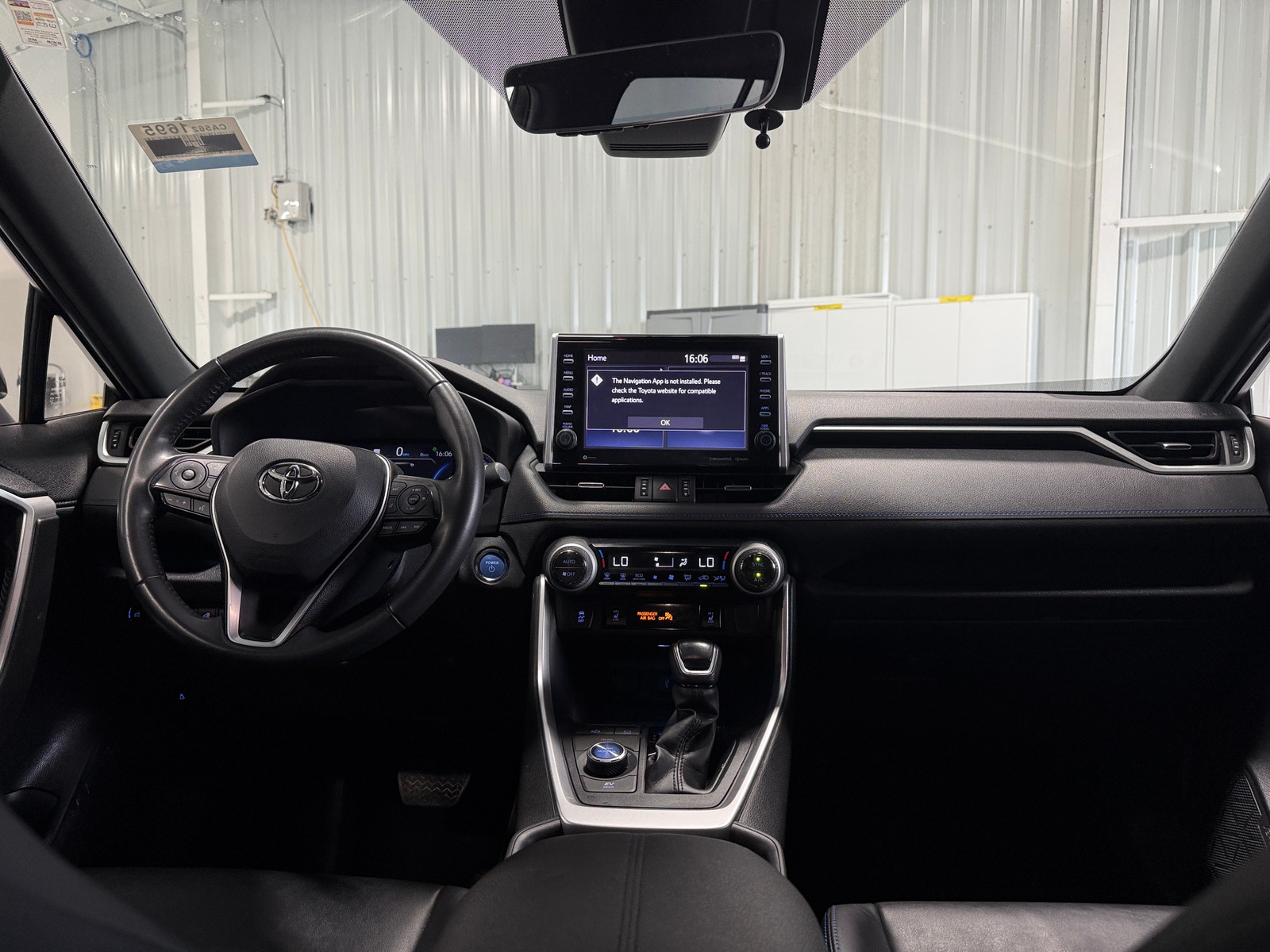 Thumbnail: 2022 Toyota RAV4 - 3