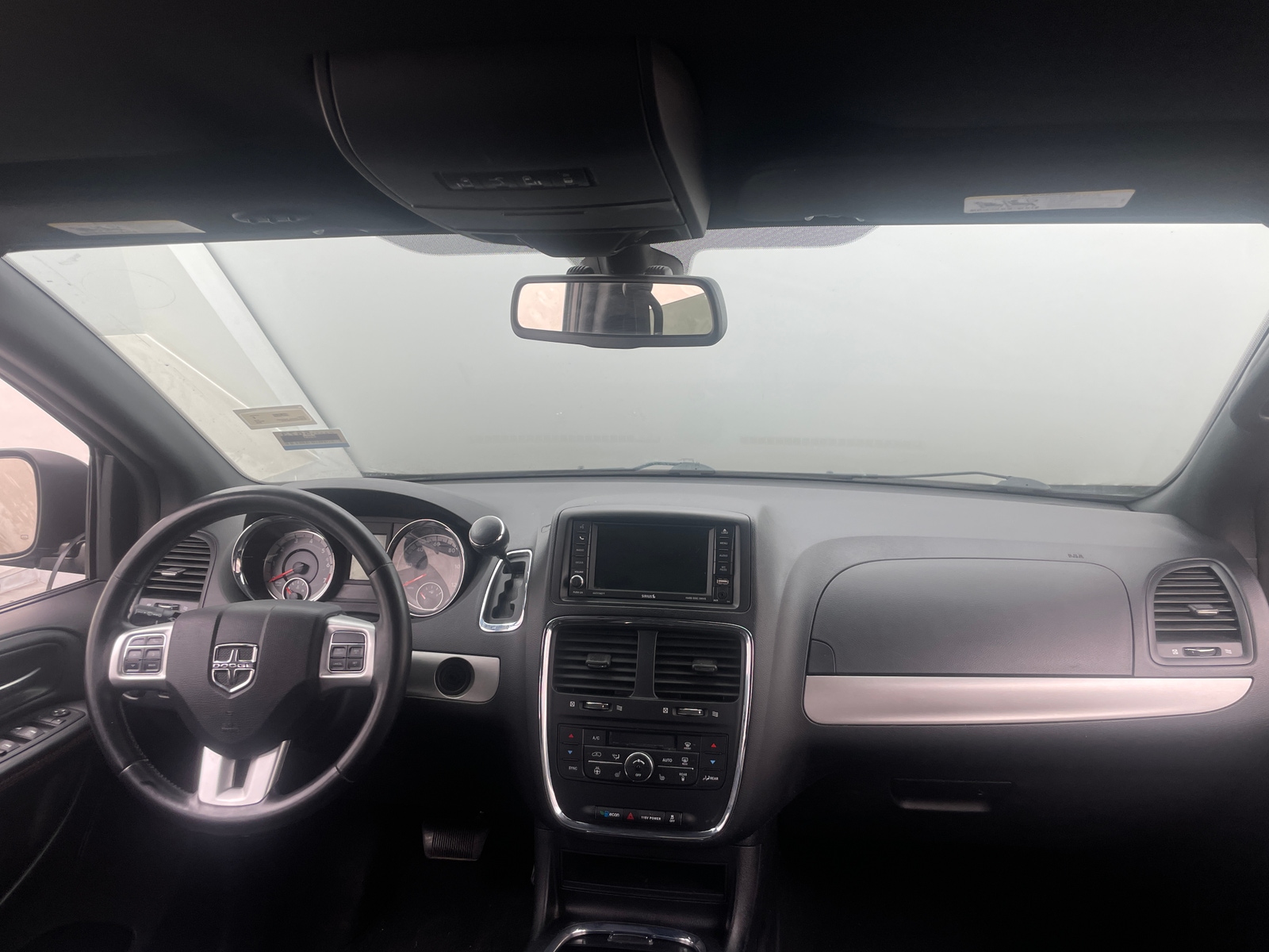 Thumbnail: 2019 Dodge Grand Caravan - 2