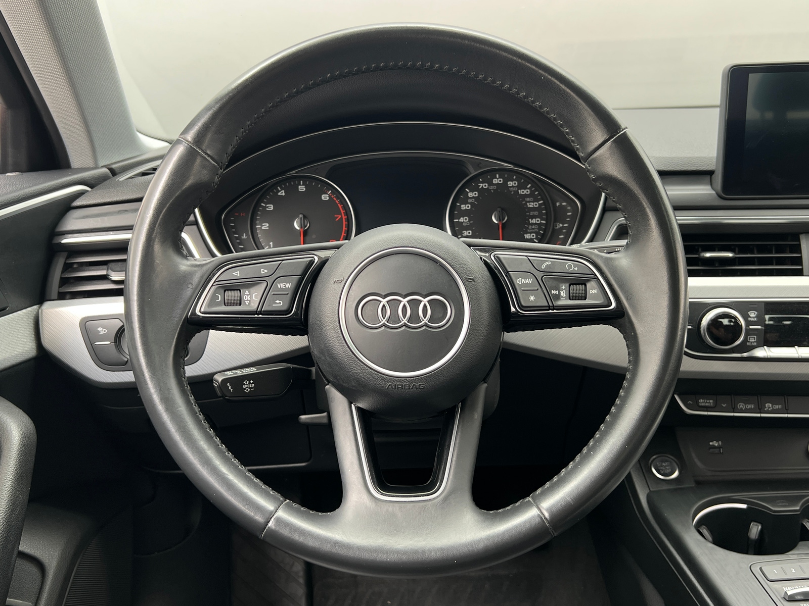 Thumbnail: 2018 Audi A4 - 4