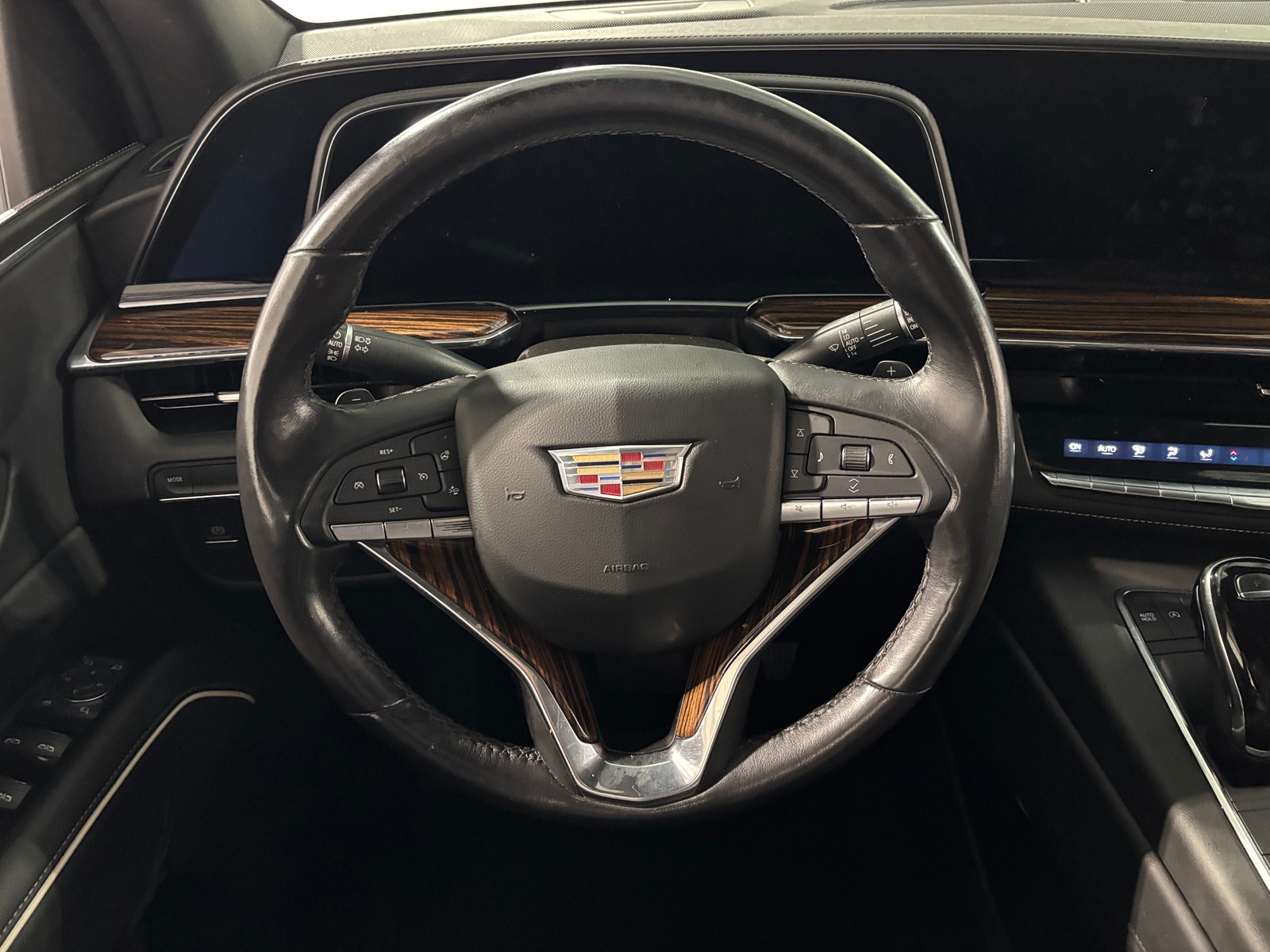 Thumbnail: 2021 Cadillac Escalade - 4