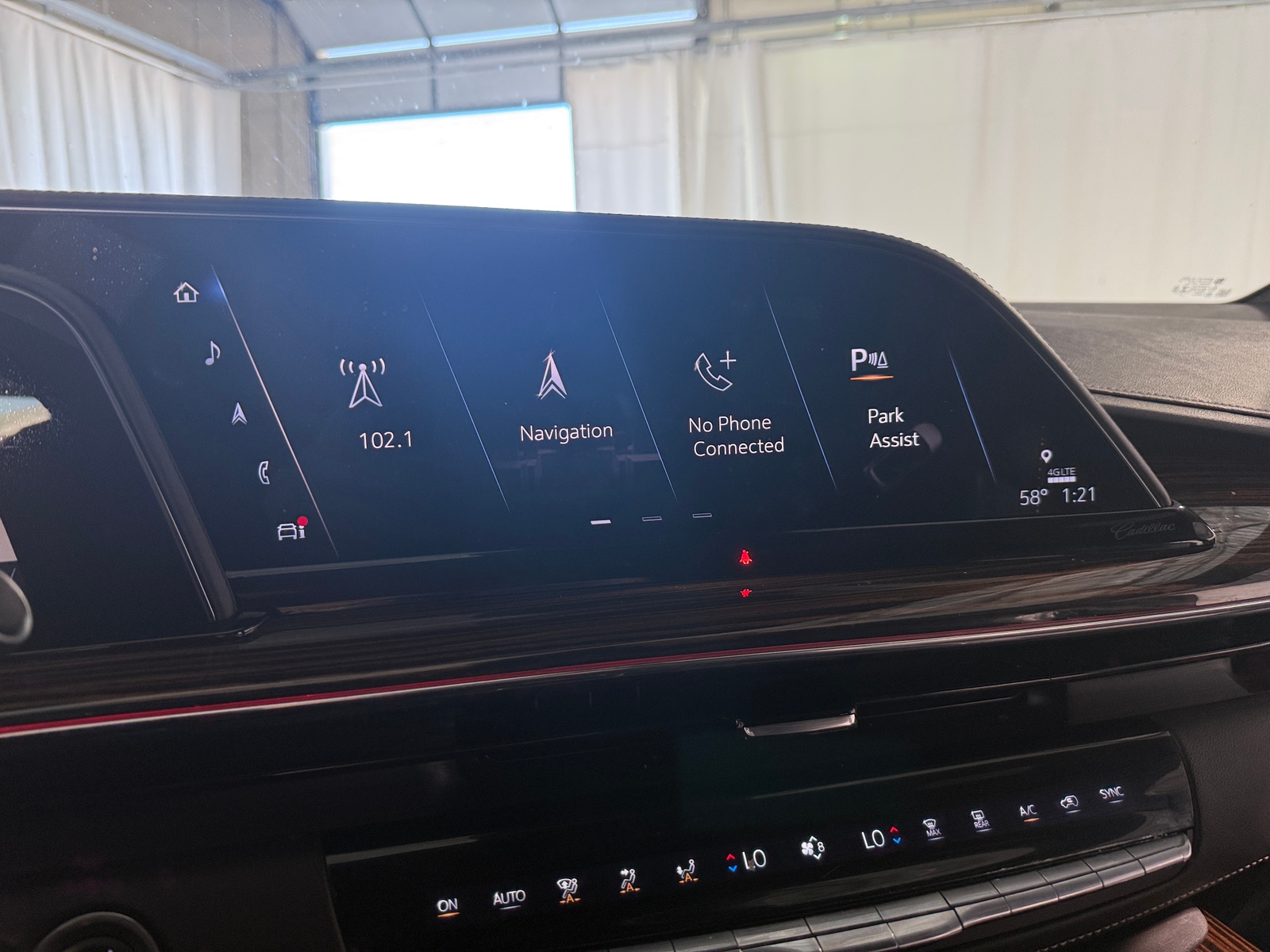Thumbnail: 2021 Cadillac Escalade - 3