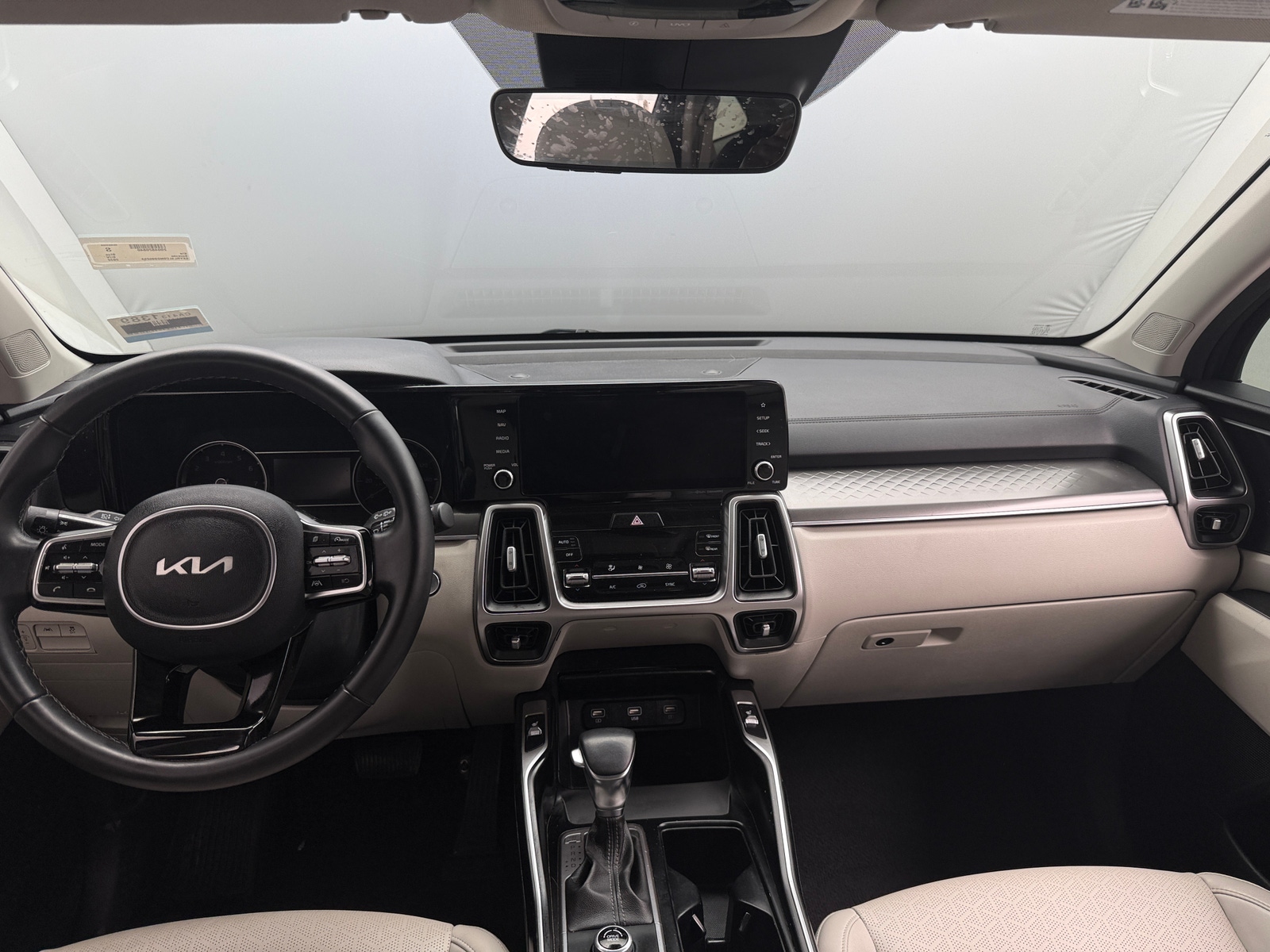 Thumbnail: 2022 Kia Sorento - 2