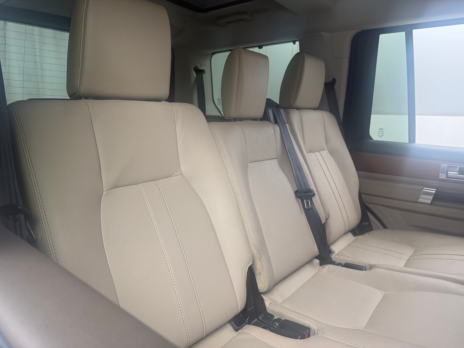 Thumbnail: 2013 Land Rover LR4 - 5