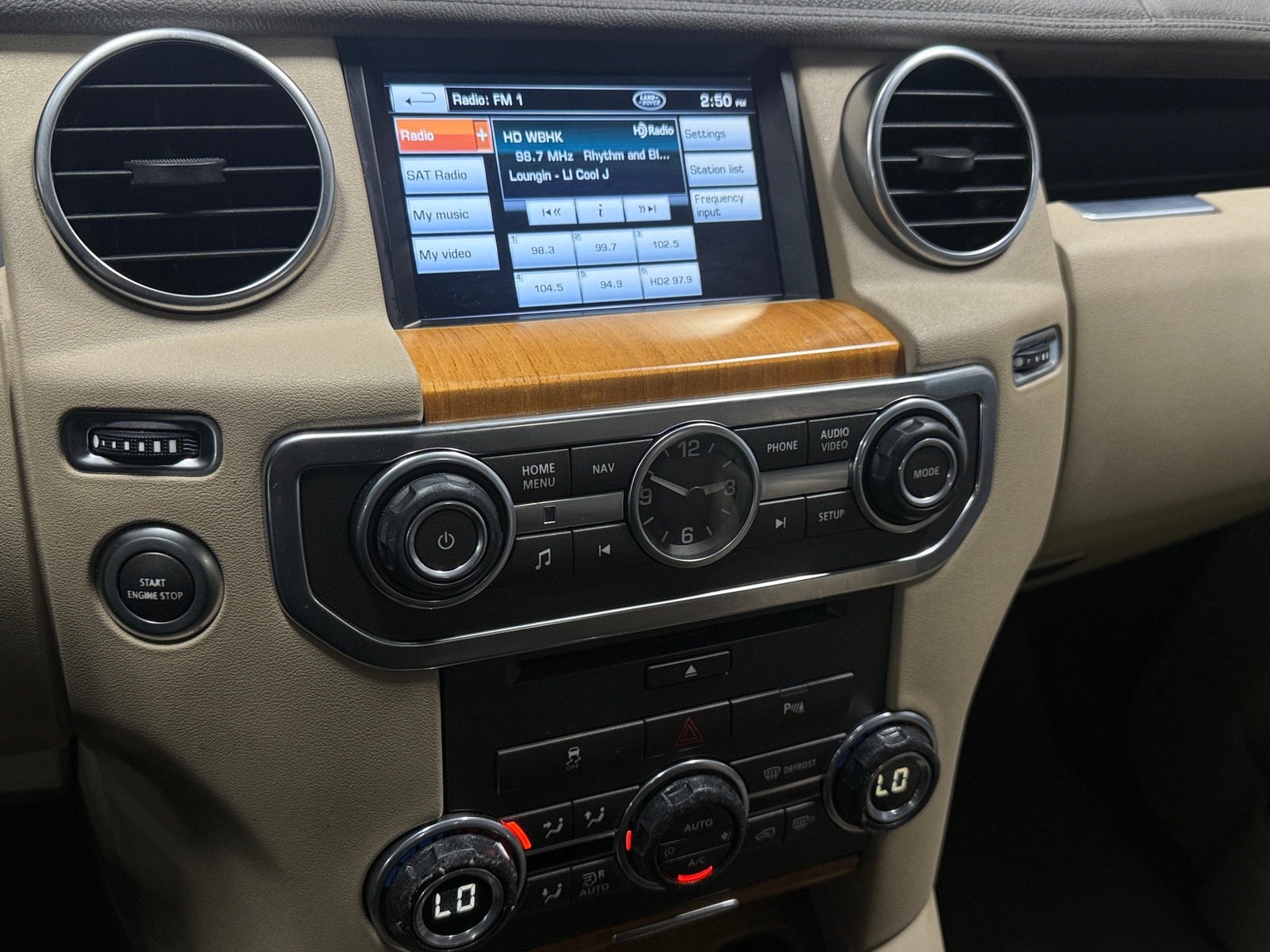 Thumbnail: 2013 Land Rover LR4 - 3