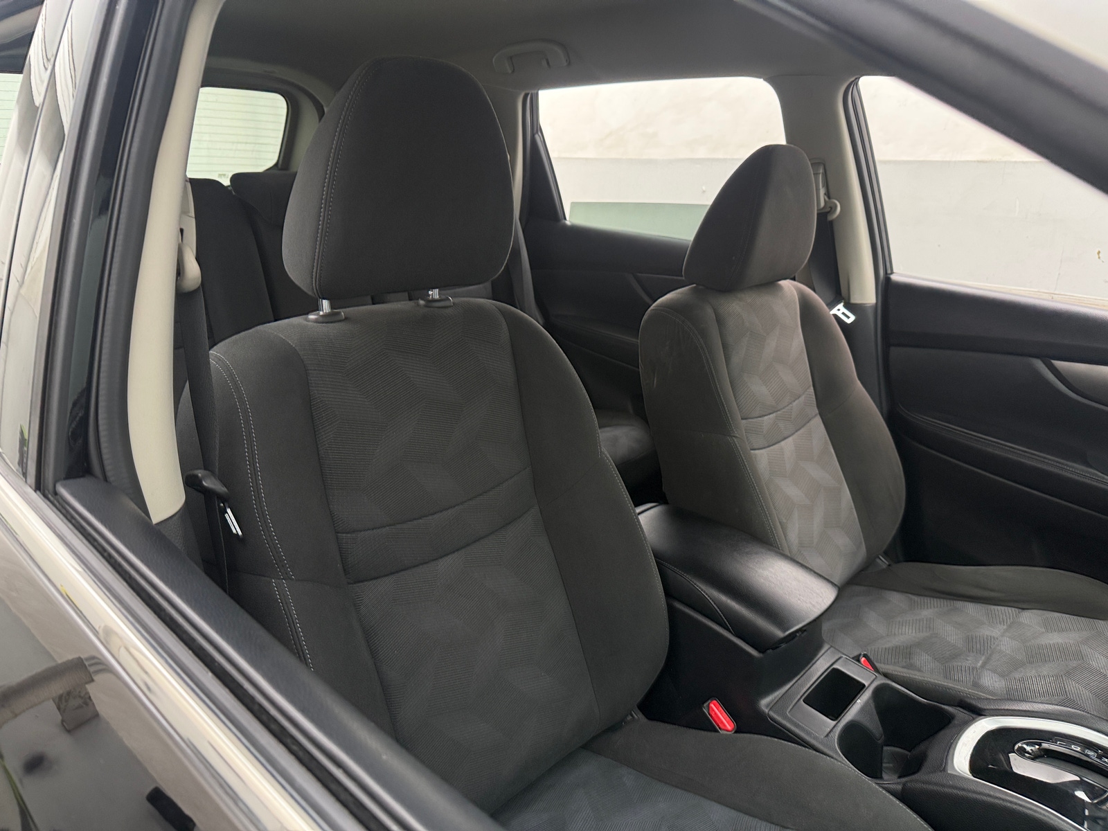 Thumbnail: 2015 Nissan Rogue - 2