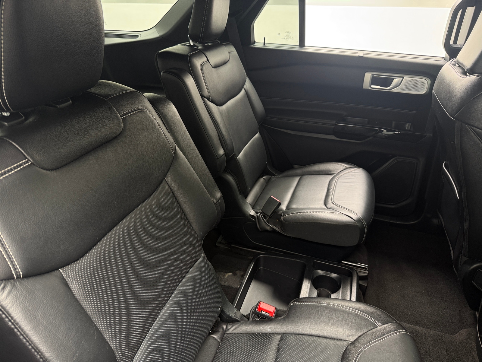 Thumbnail: 2021 Ford Explorer - 5