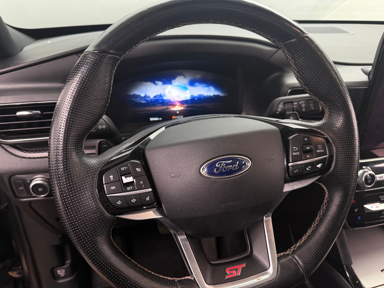 Thumbnail: 2021 Ford Explorer - 4