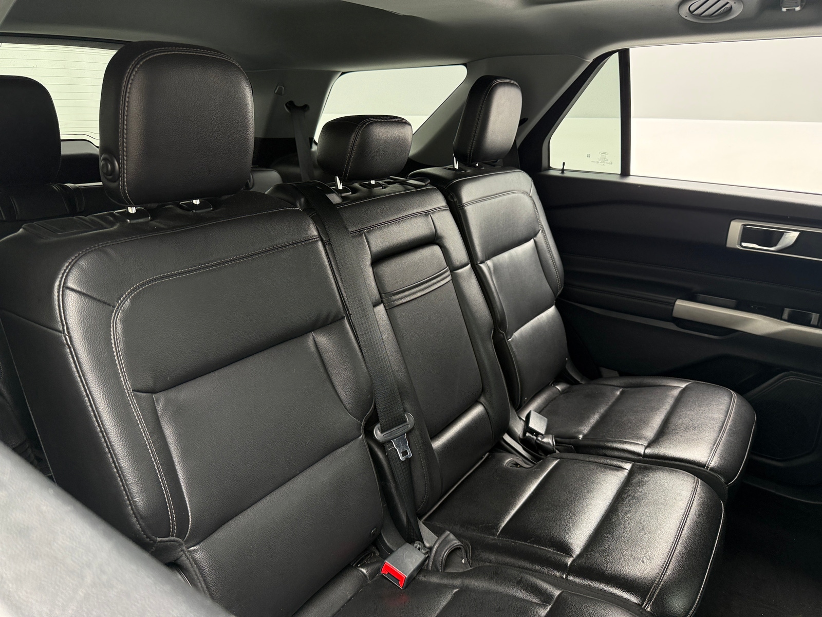 Thumbnail: 2020 Ford Explorer - 6