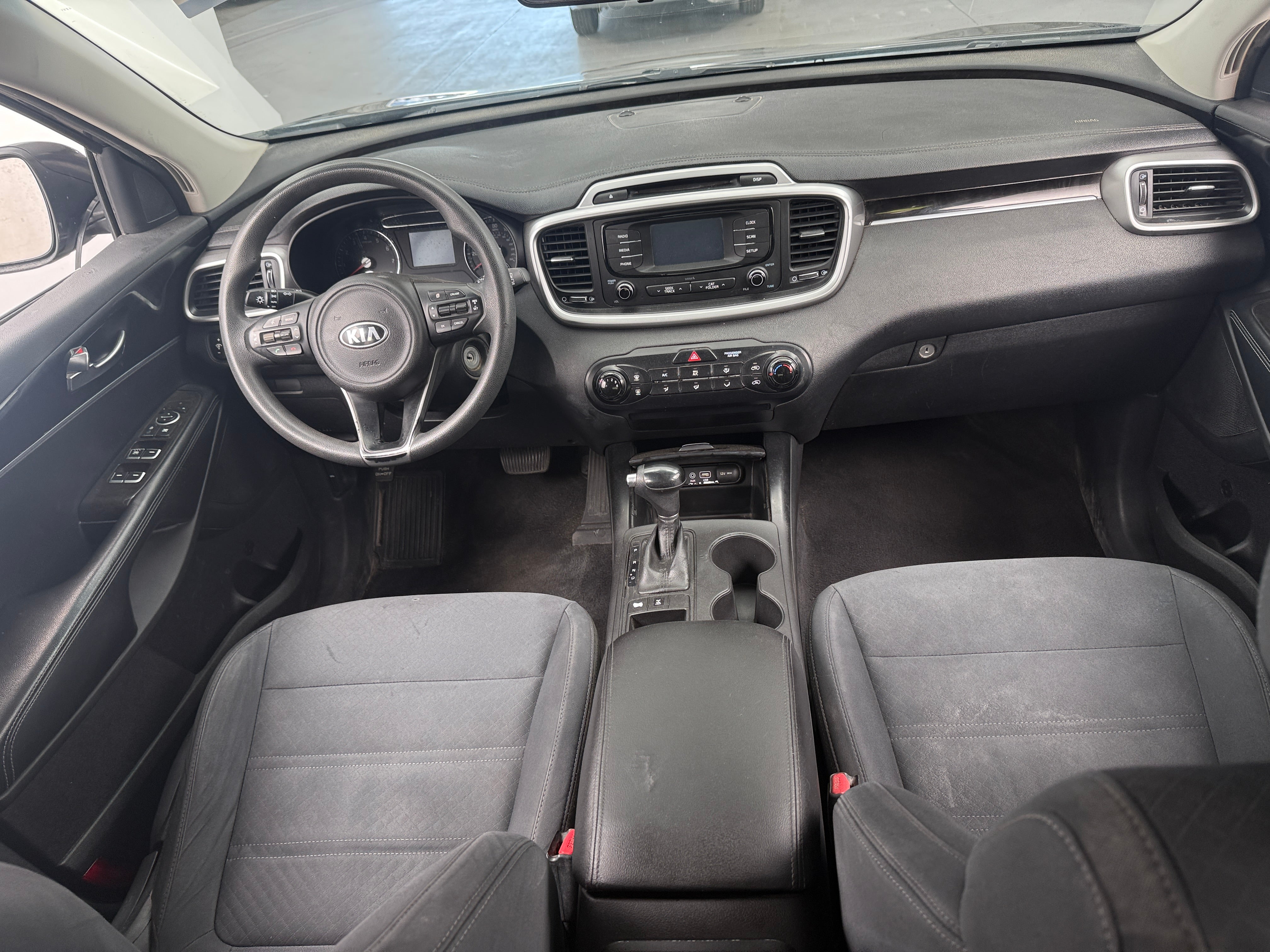 2017 Kia Sorento LX - Photo 7