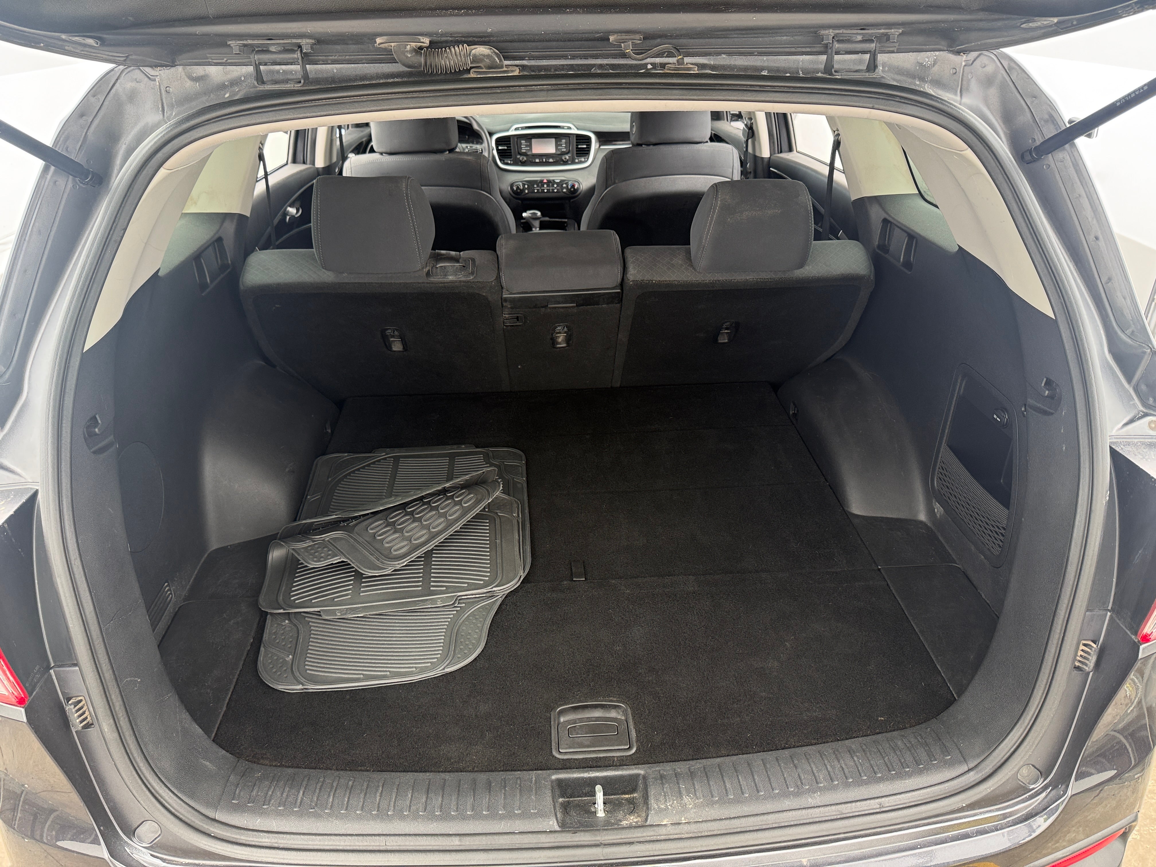2017 Kia Sorento LX - Photo 10